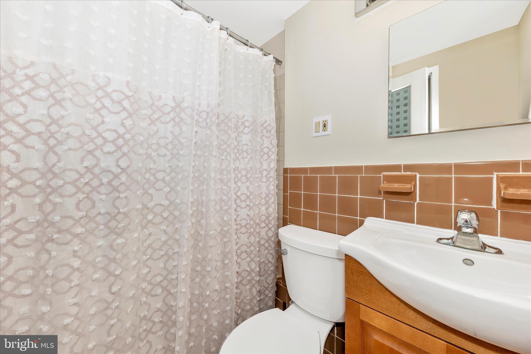 WEST SPRING - Residential