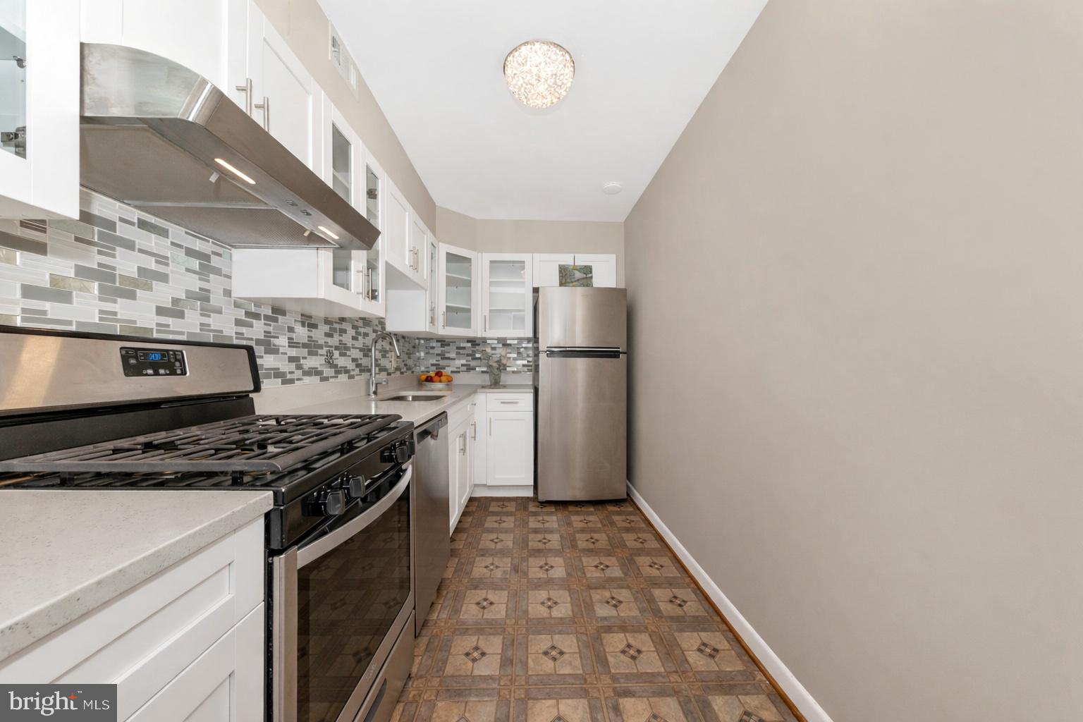 WEST SPRING - Residential