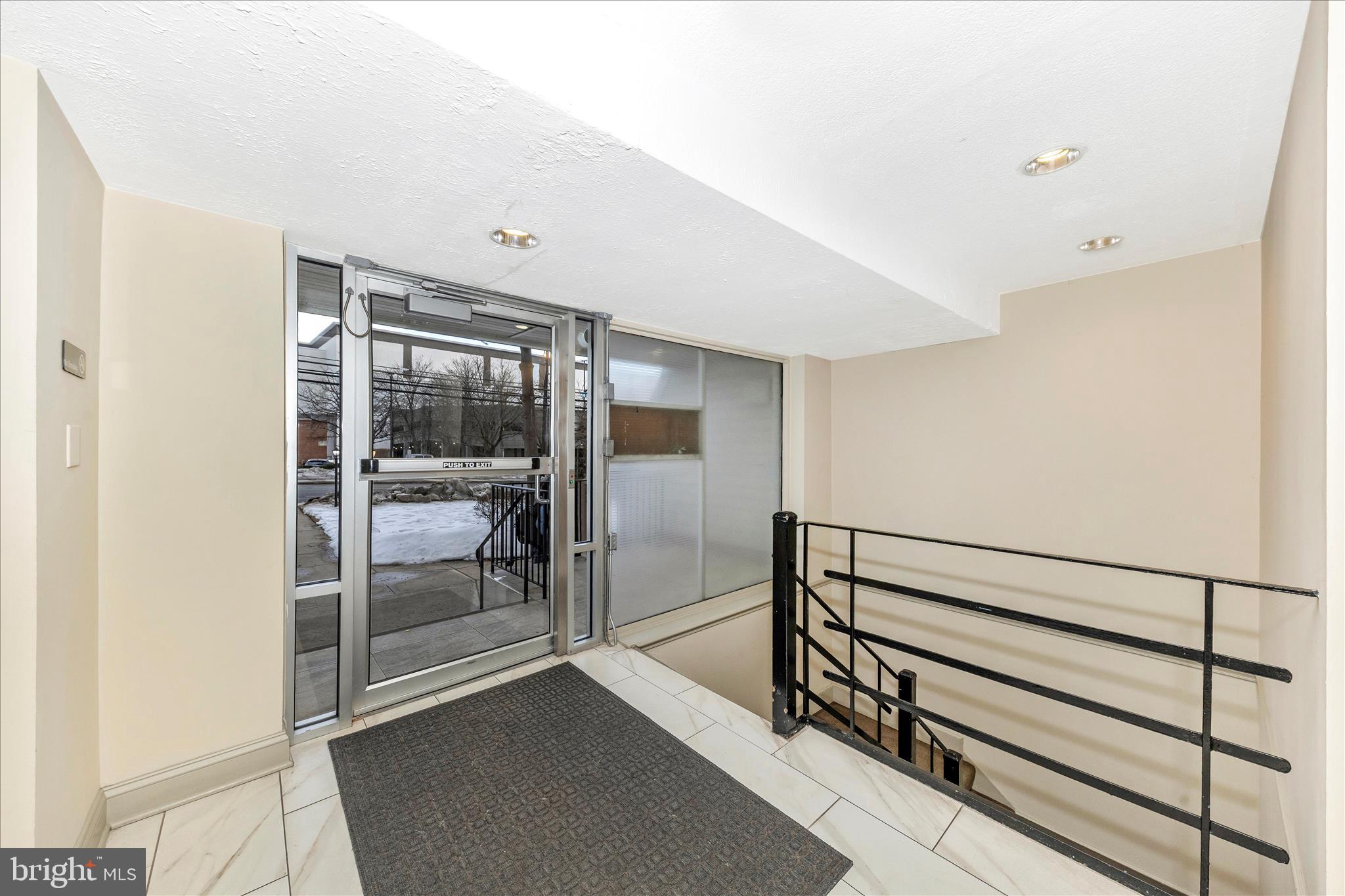 WEST SPRING - Residential