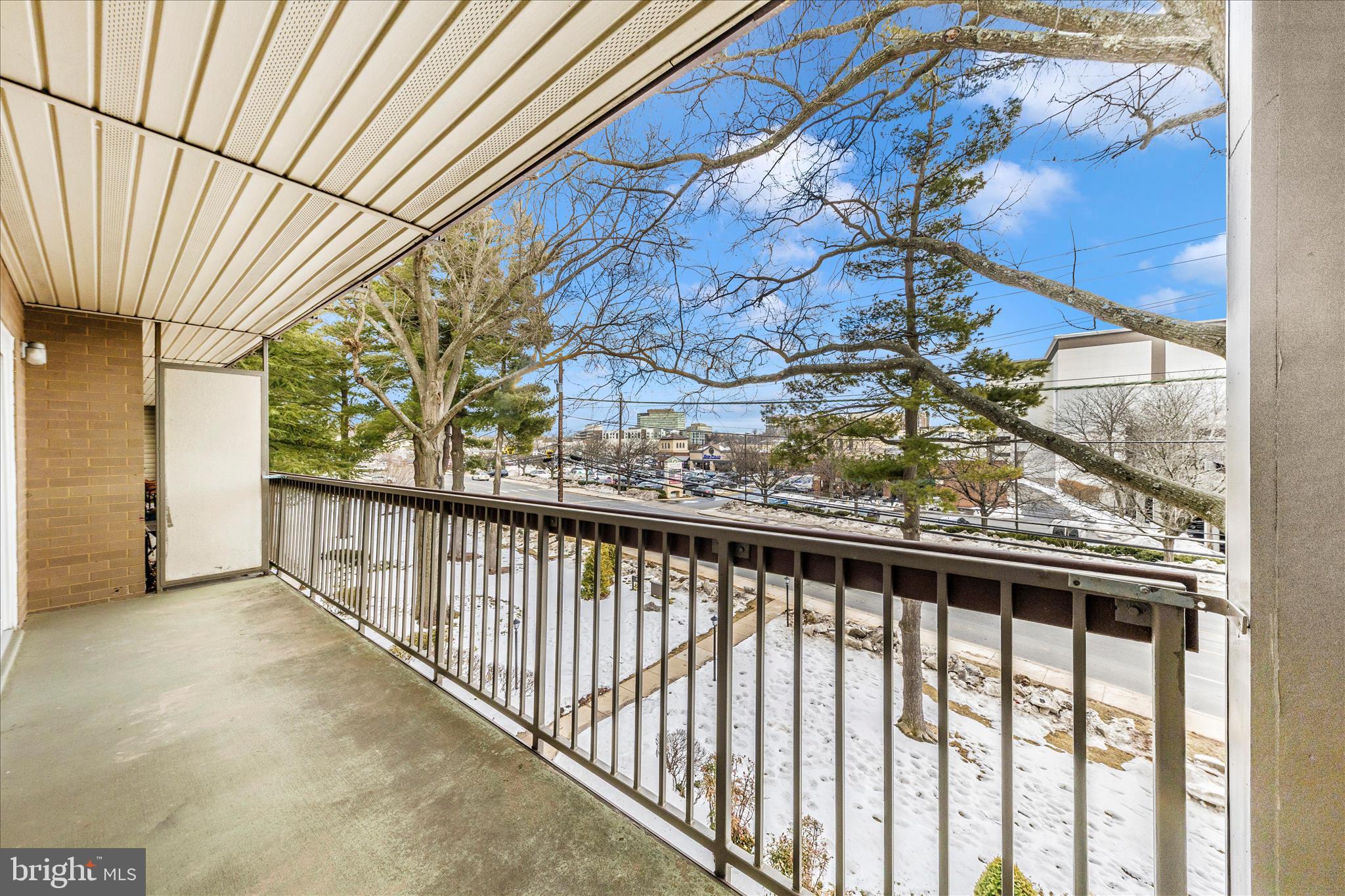 WEST SPRING - Residential