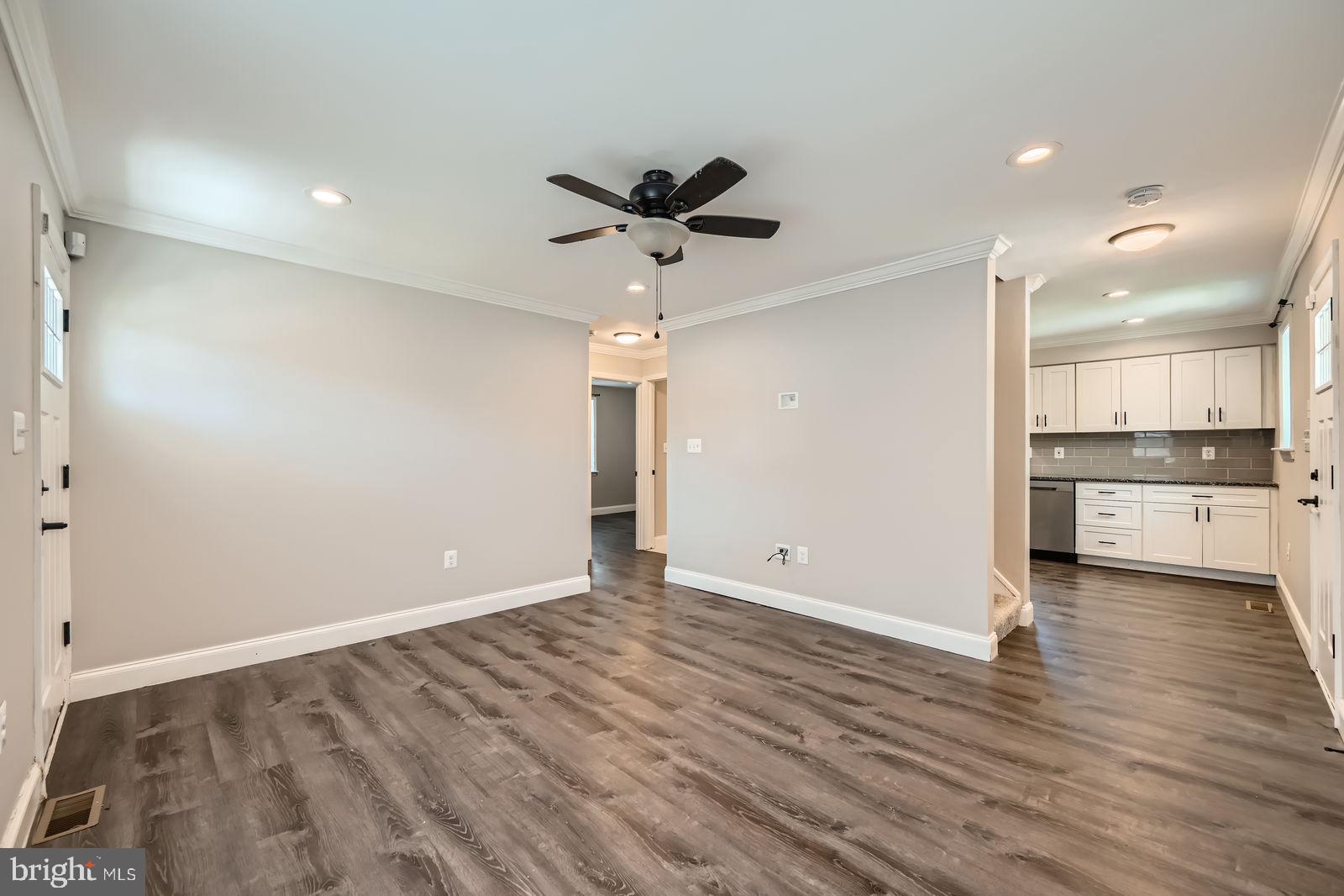 MORGAN PARK - Residential