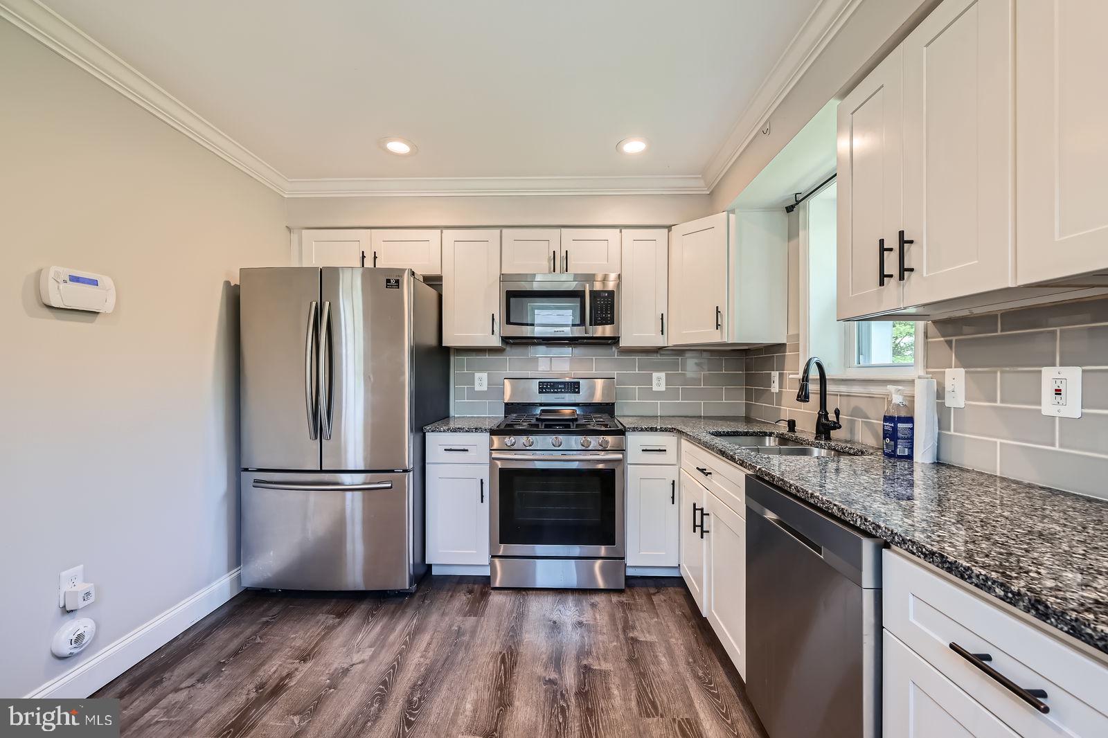 MORGAN PARK - Residential