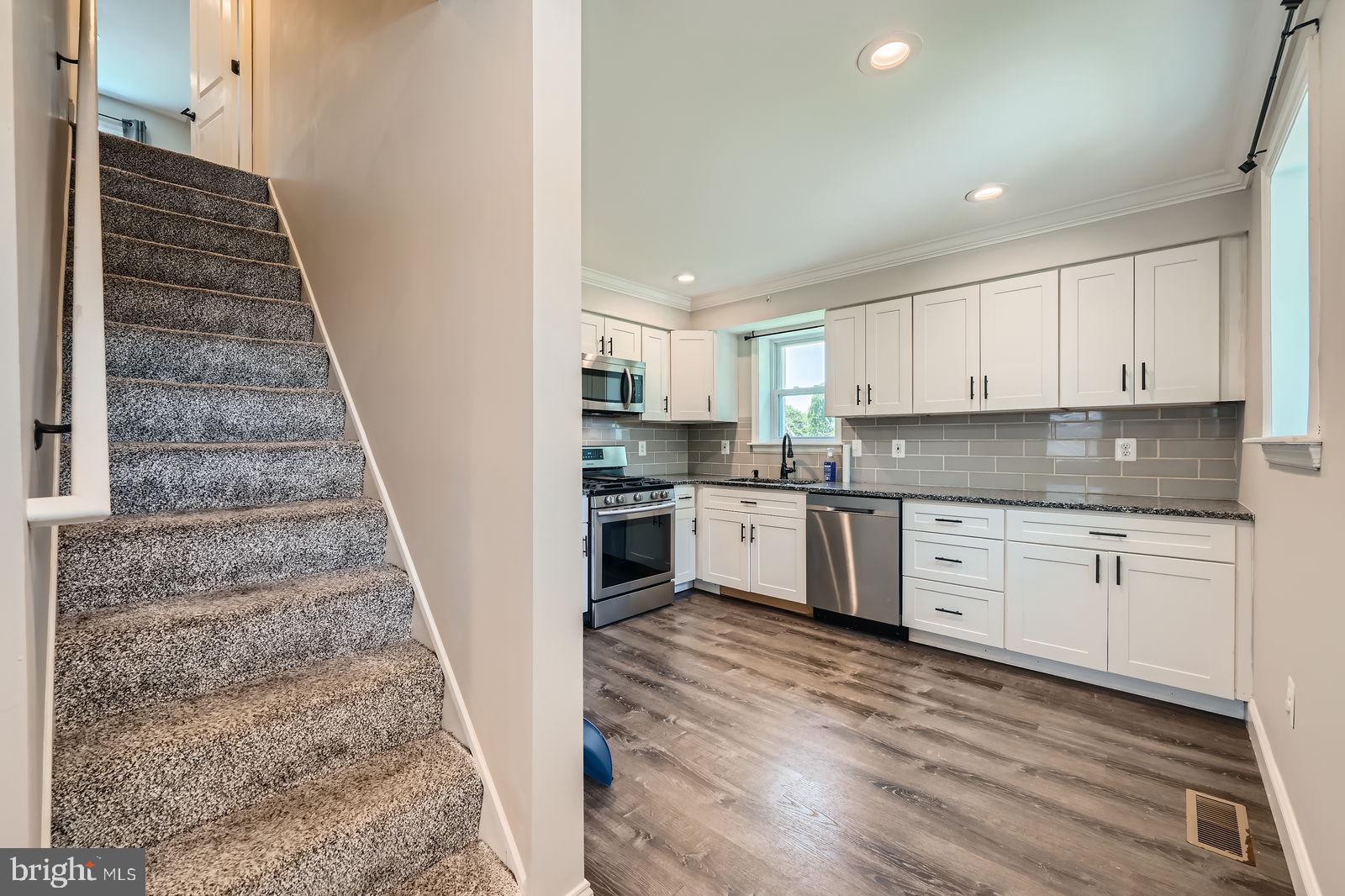 MORGAN PARK - Residential