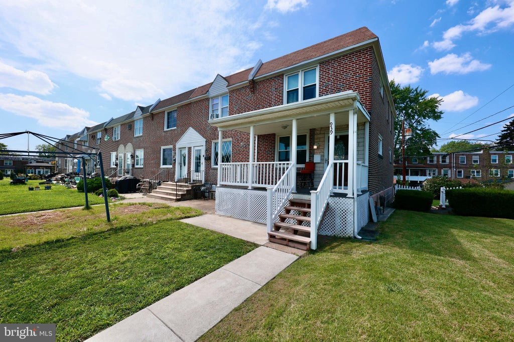 Photo of 939 Maple Avenue, GLENOLDEN, PA 19036 (MLS # PADE2122296)