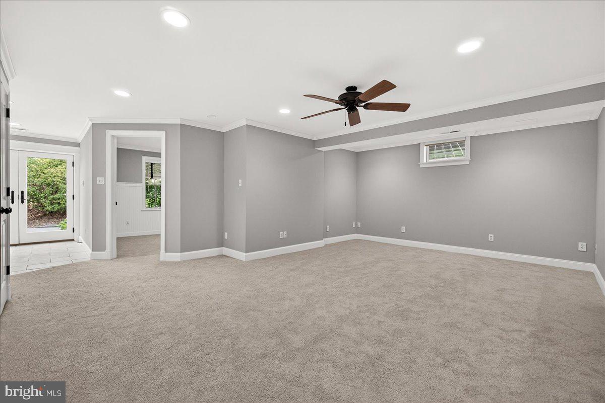 WEST OAK FIELDS - Residential