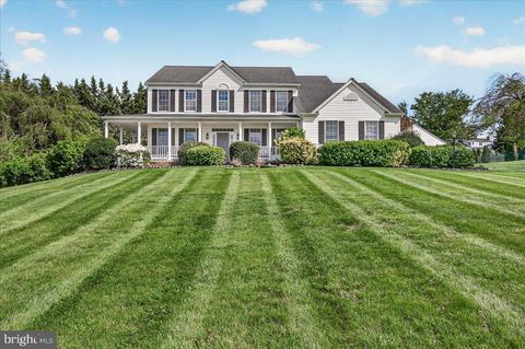 Photo of 4813 Timber Dr, MOUNT AIRY, MD 21771 (MLS # MDFR2080874)