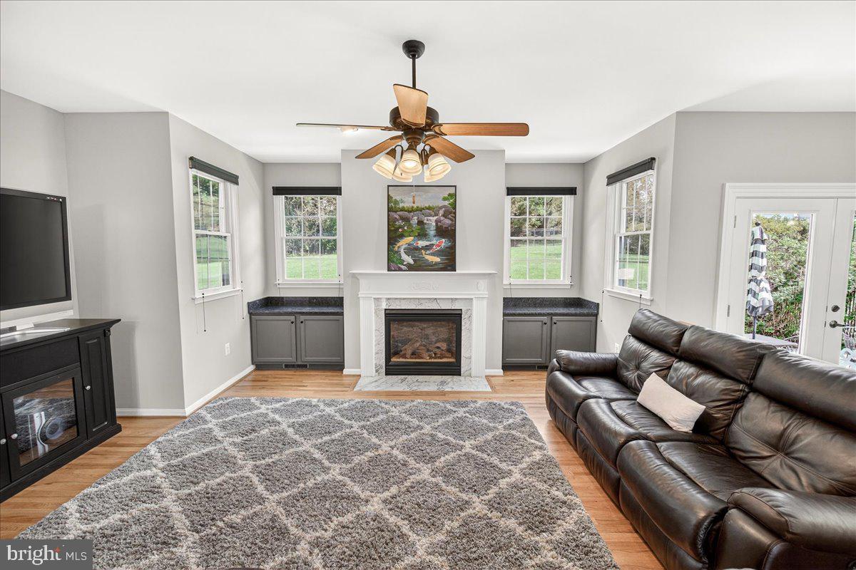 WEST OAK FIELDS - Residential