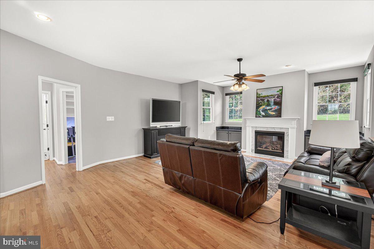 WEST OAK FIELDS - Residential