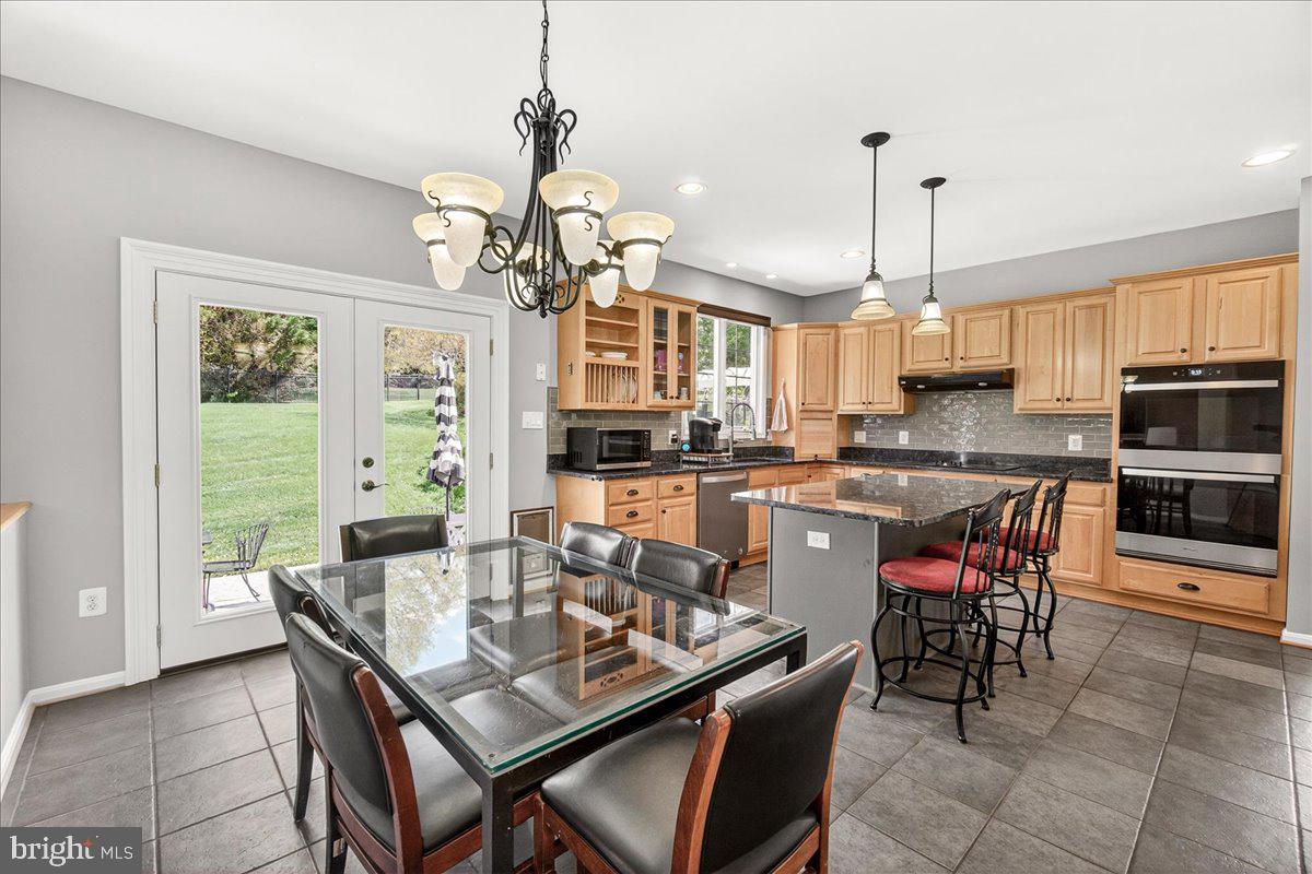 WEST OAK FIELDS - Residential