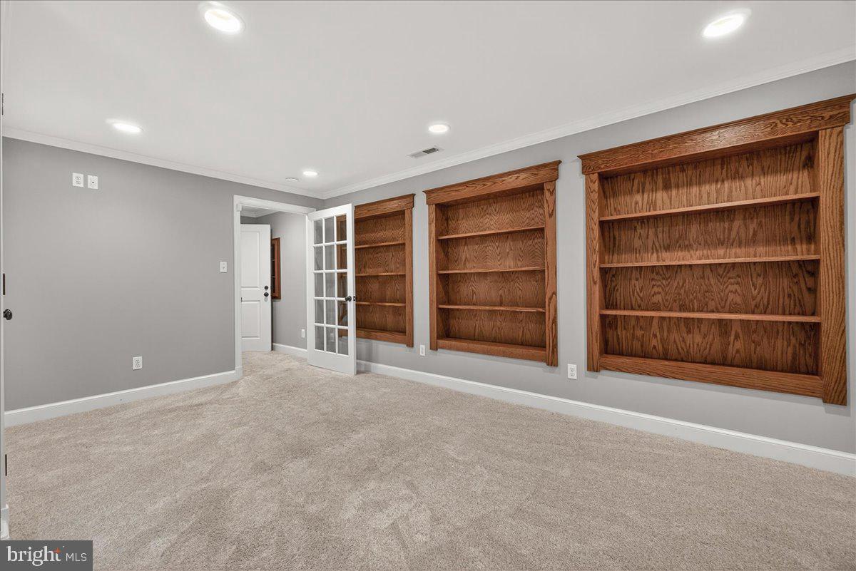 WEST OAK FIELDS - Residential