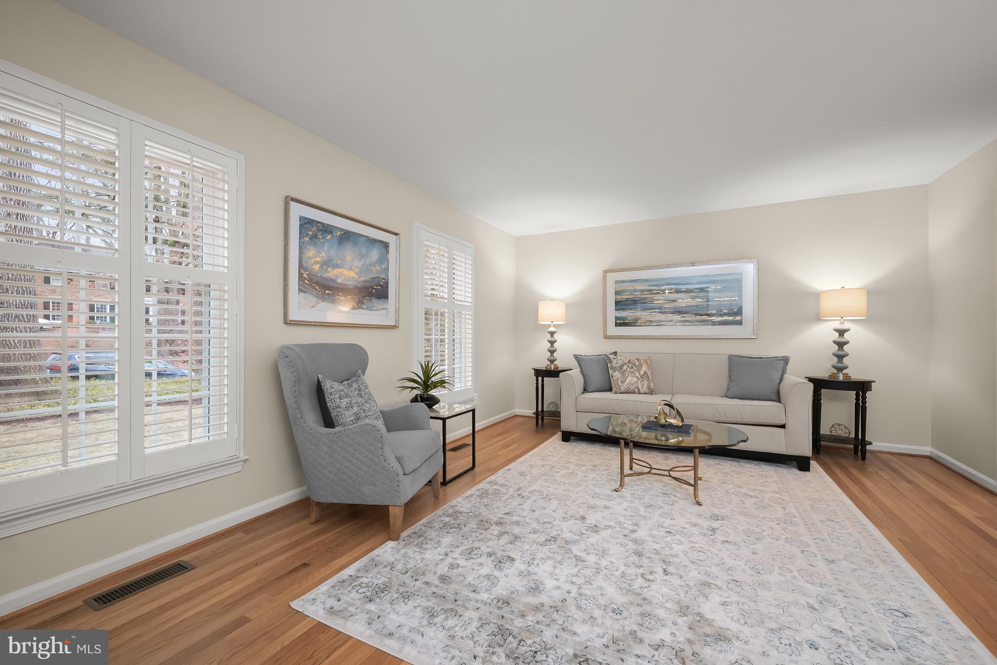 COUNTRY PLACE - Residential