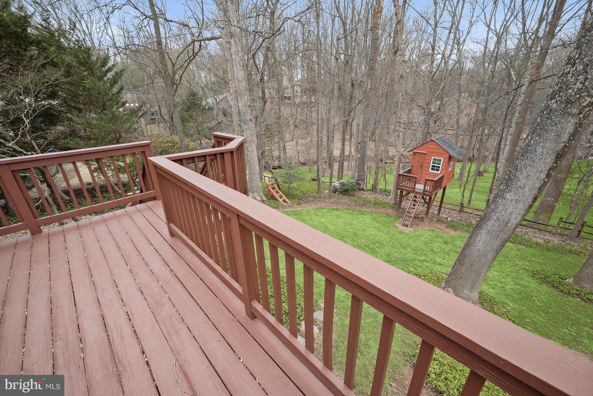 COUNTRY PLACE - Residential