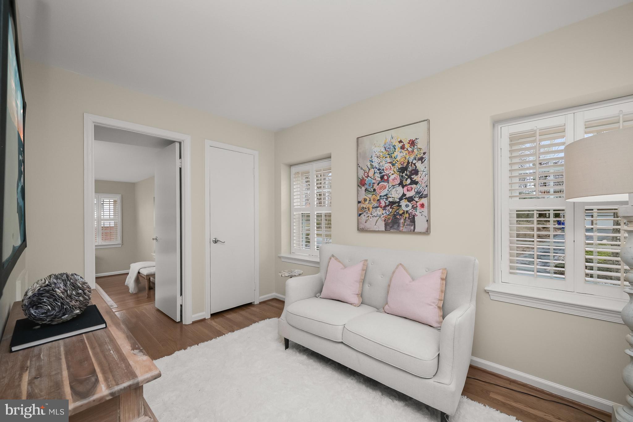 COUNTRY PLACE - Residential