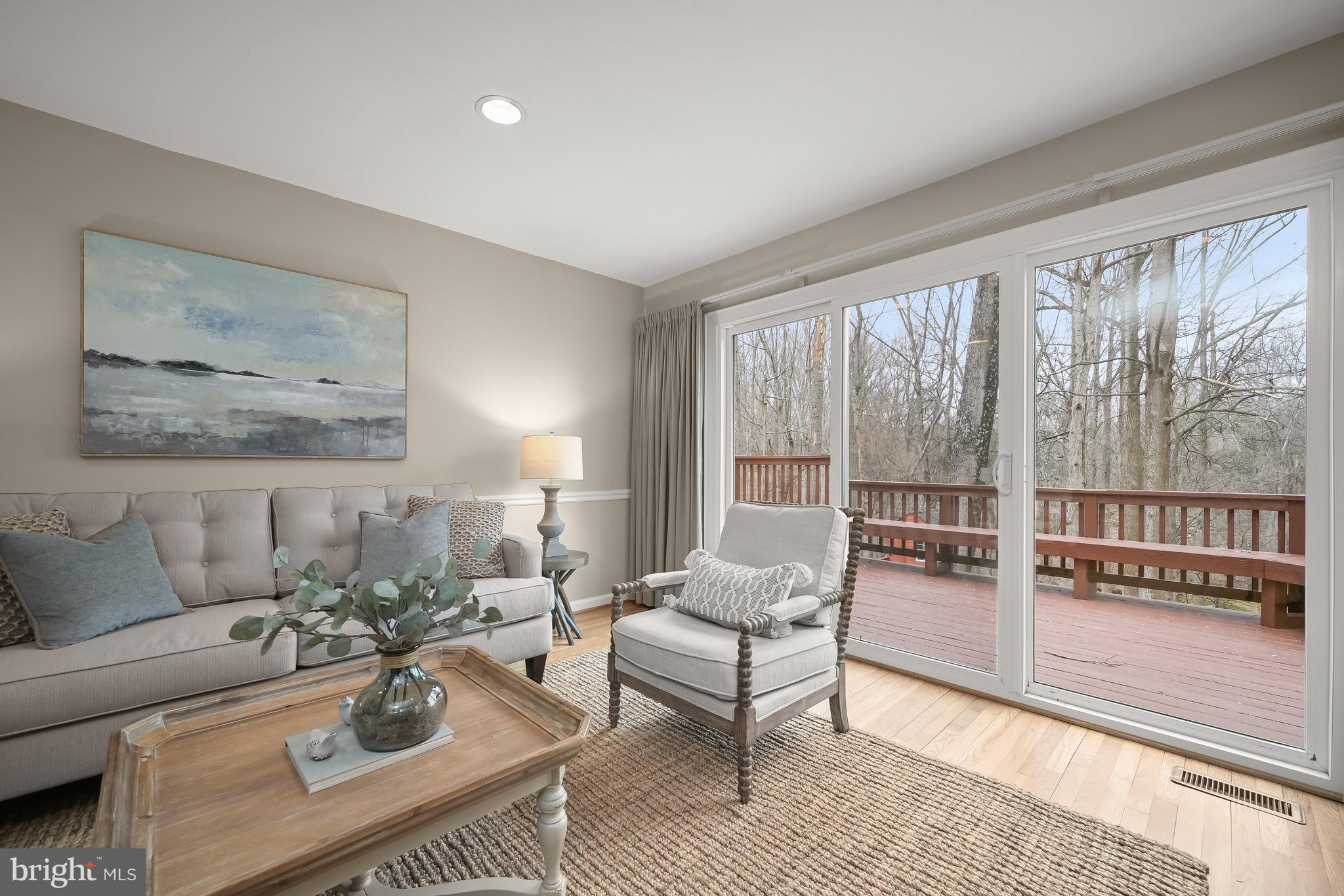 COUNTRY PLACE - Residential