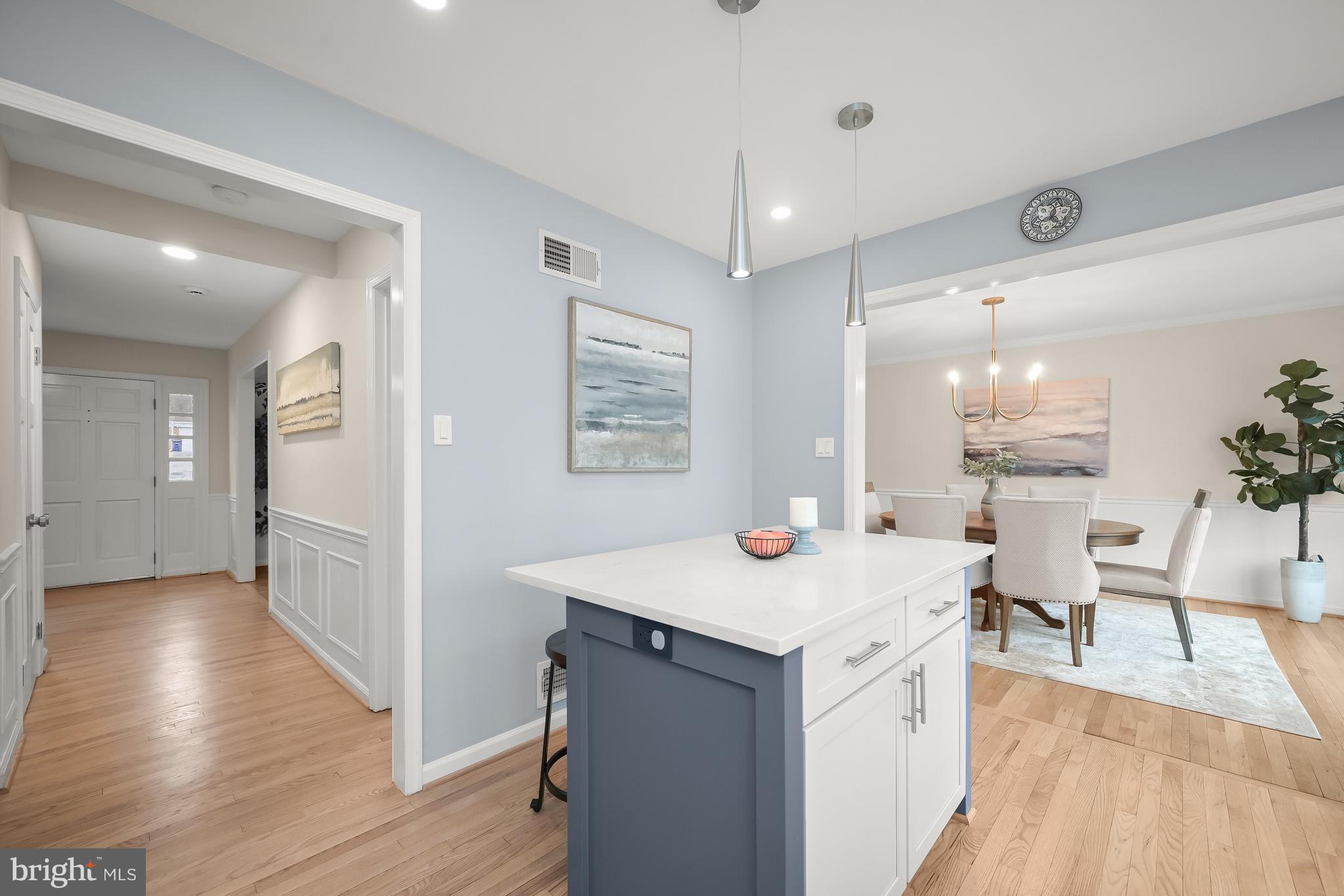 COUNTRY PLACE - Residential