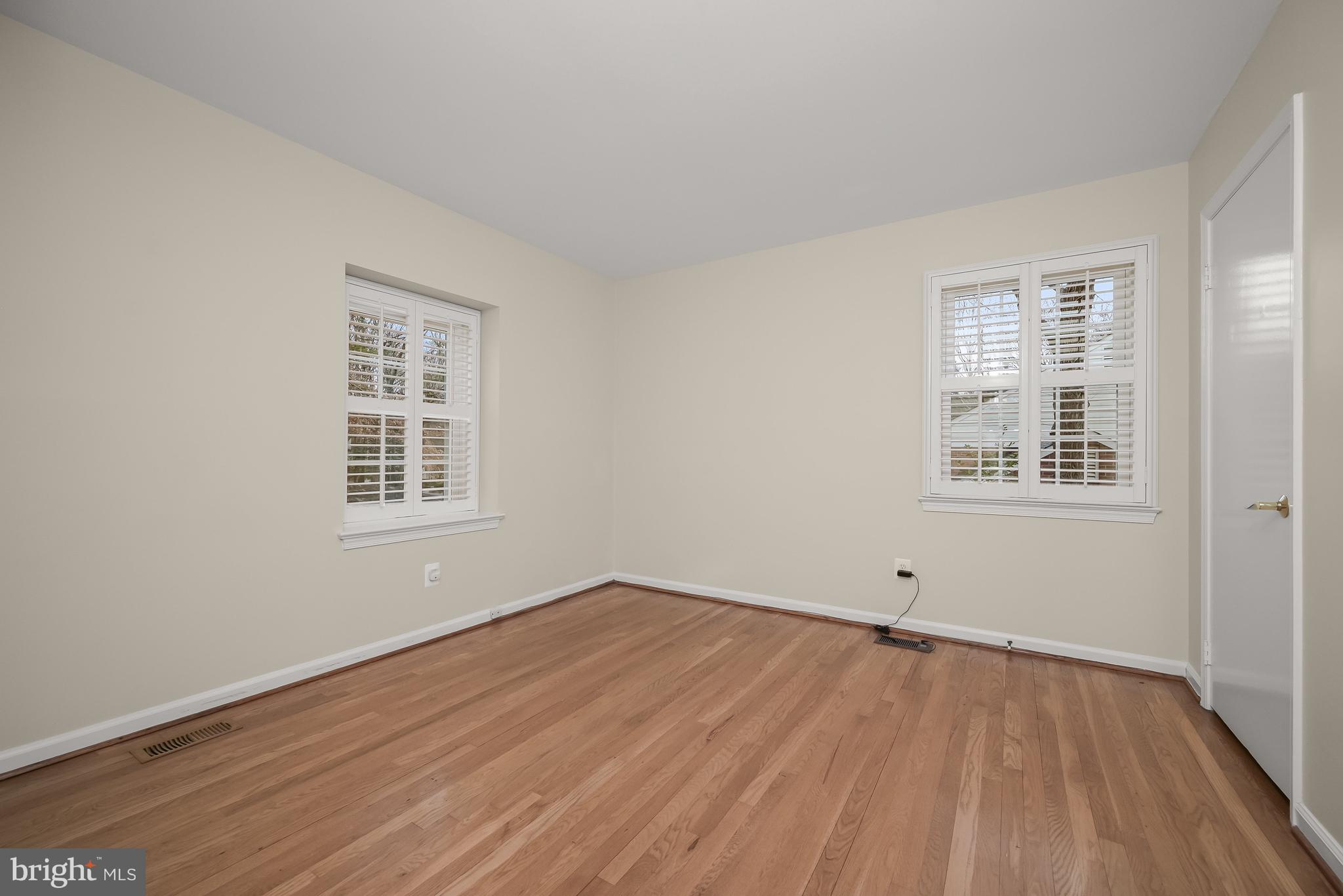 COUNTRY PLACE - Residential