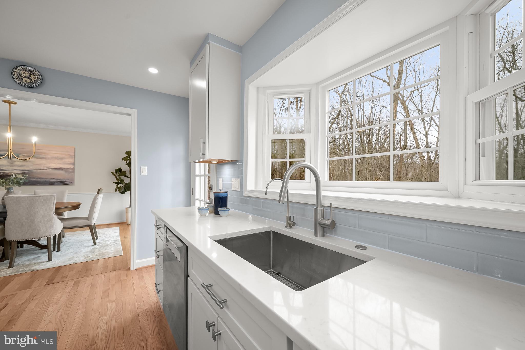 COUNTRY PLACE - Residential