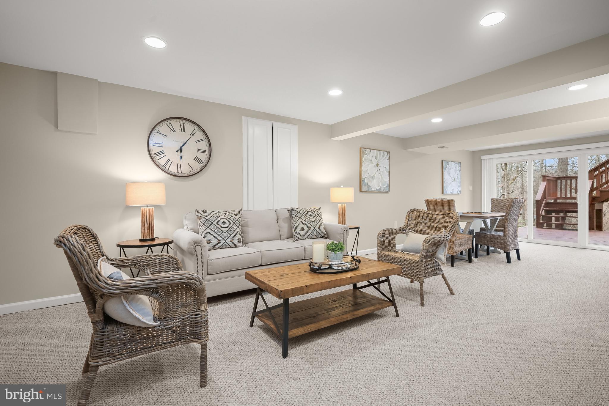 COUNTRY PLACE - Residential