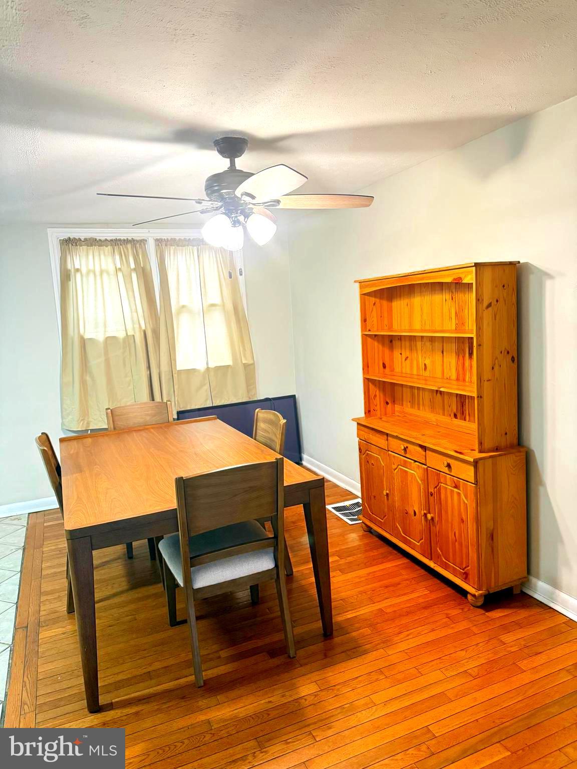 LANSDOWNE PARK - Residential