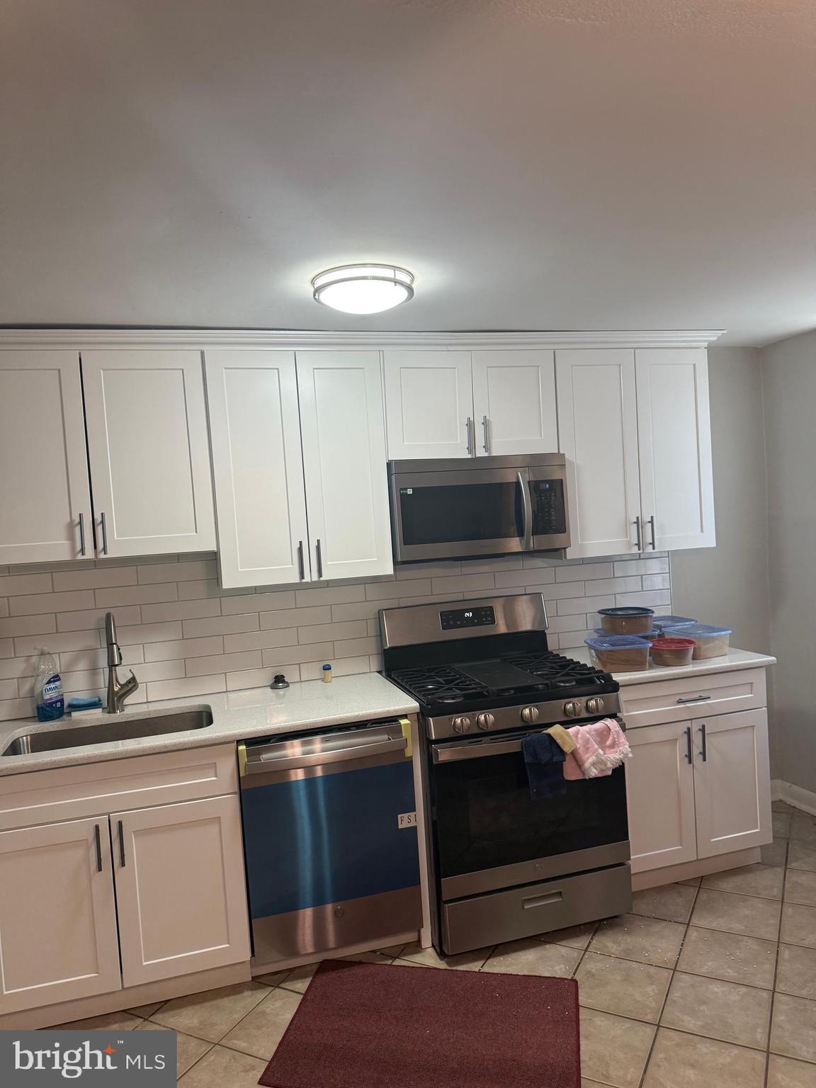 LANSDOWNE PARK - Residential