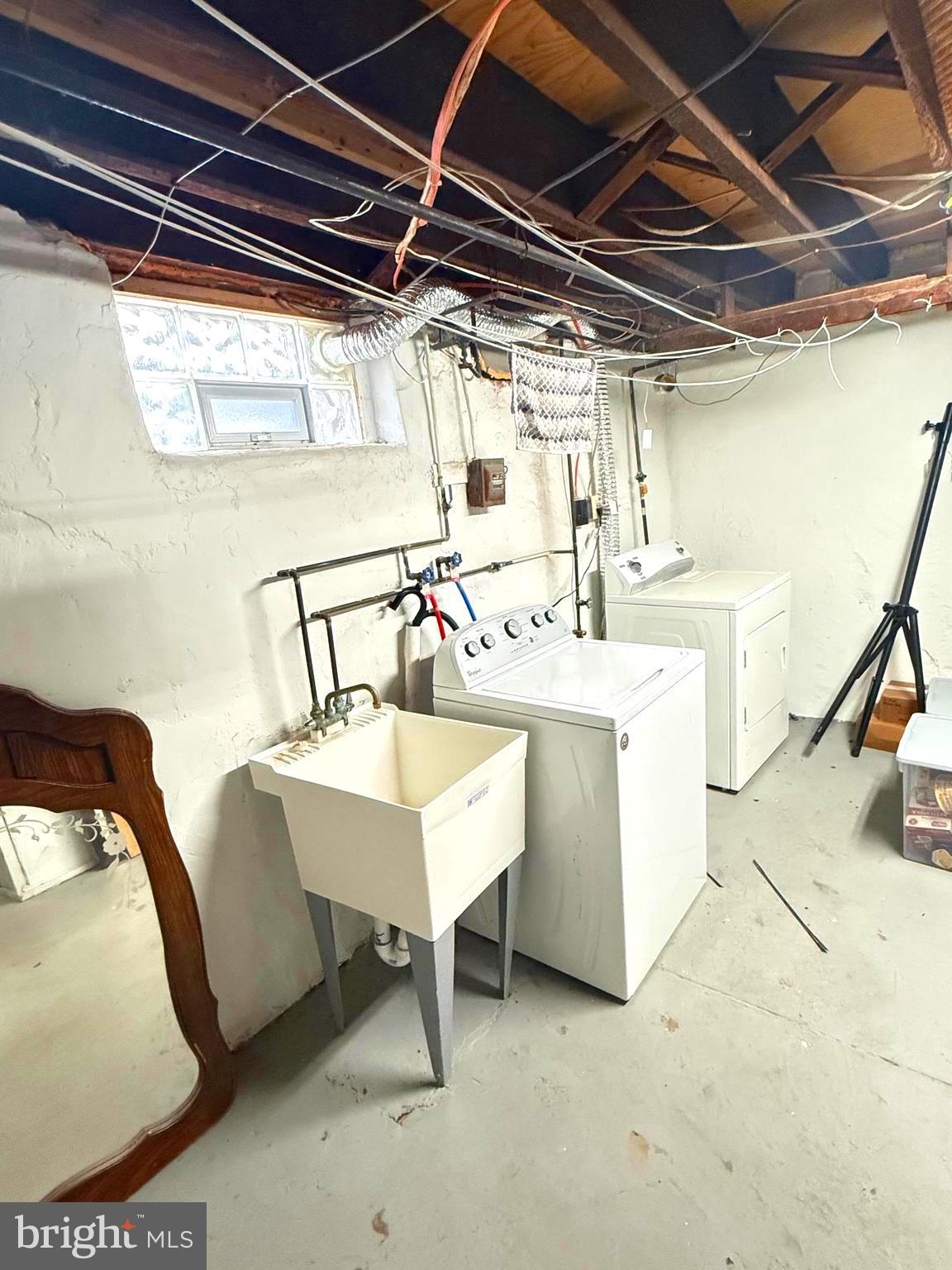 LANSDOWNE PARK - Residential