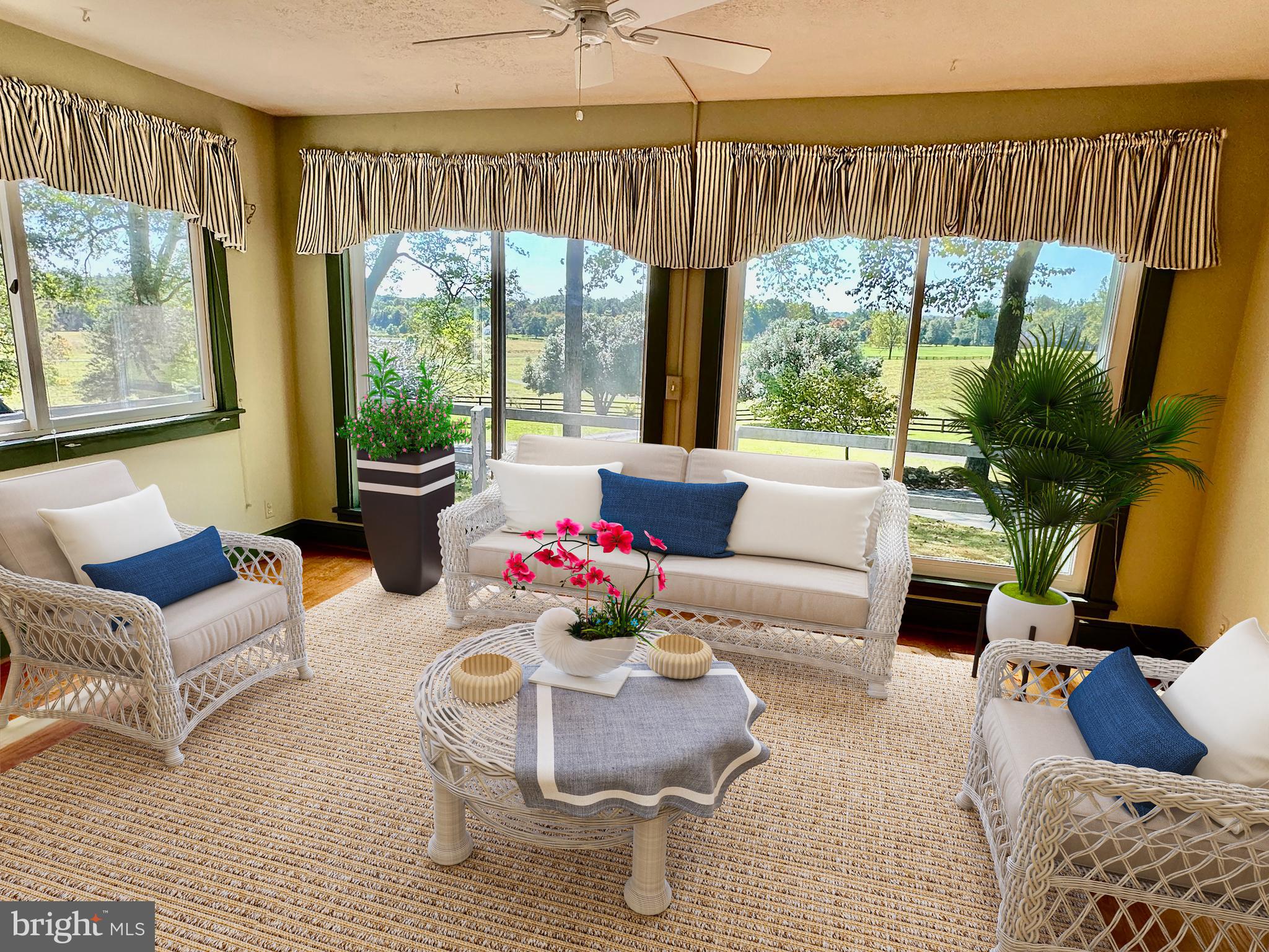 BEACONSFIELD - Residential