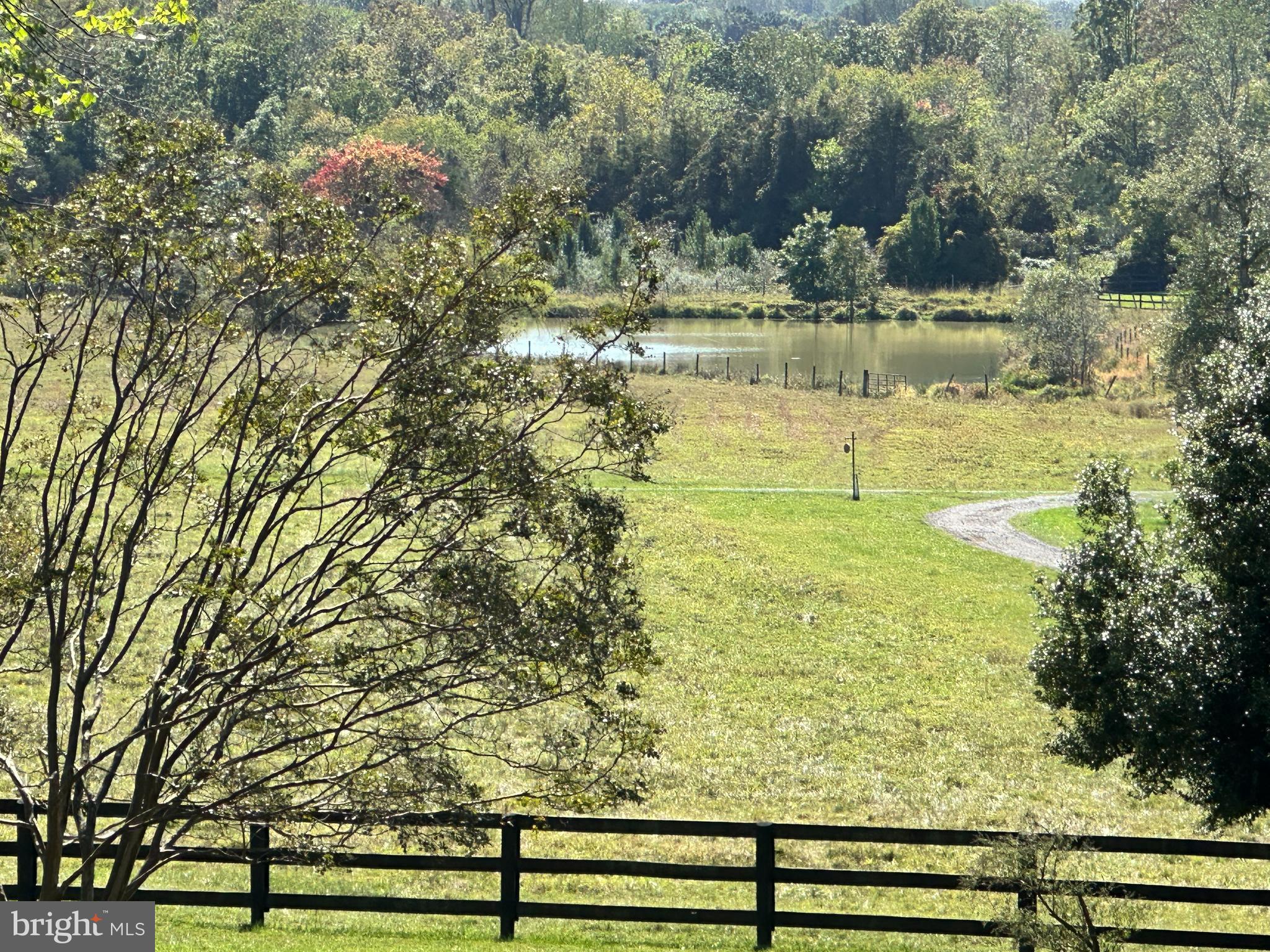 BEACONSFIELD - Residential