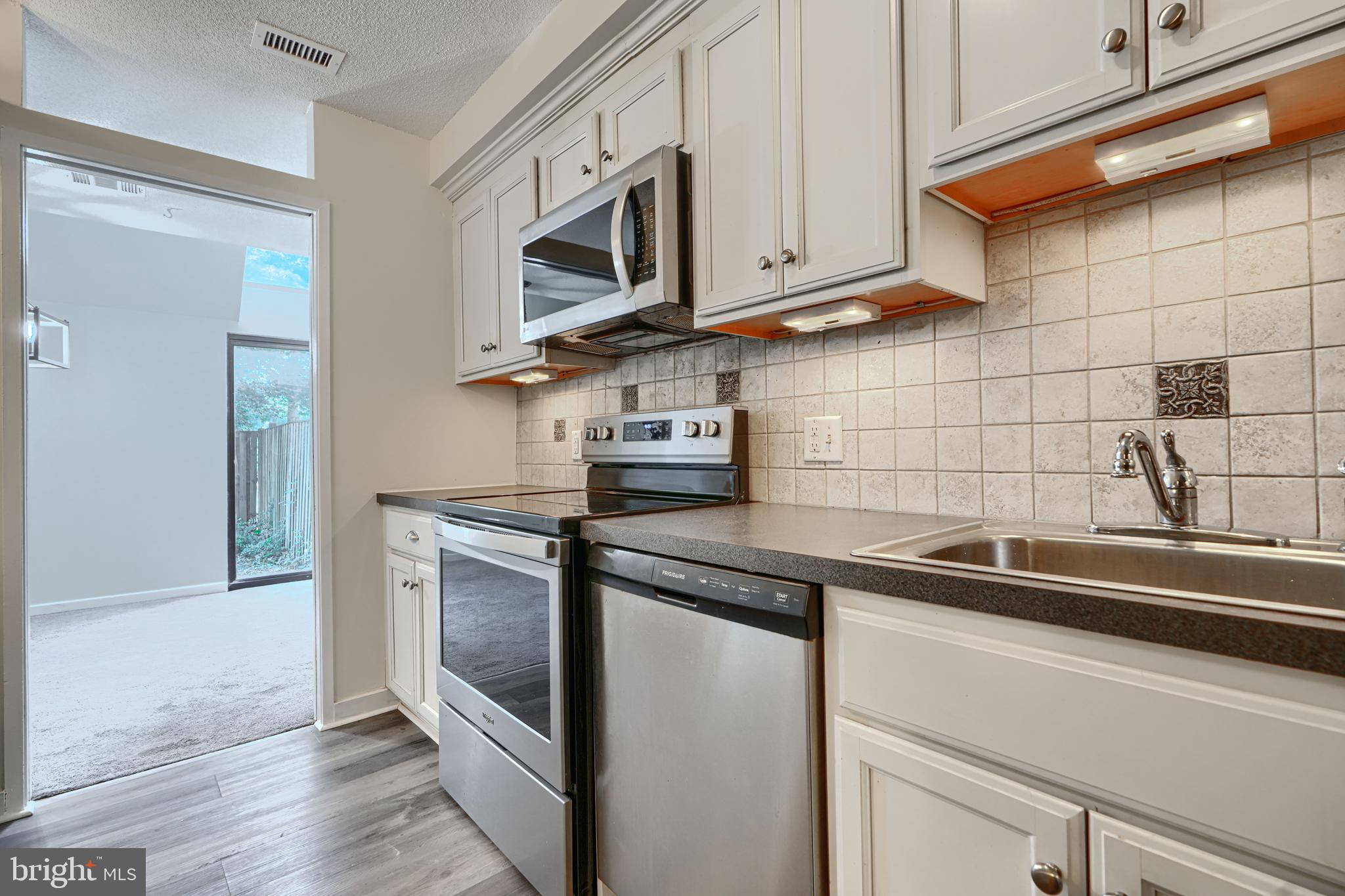 COLD SPRING NEWTOWN - Residential