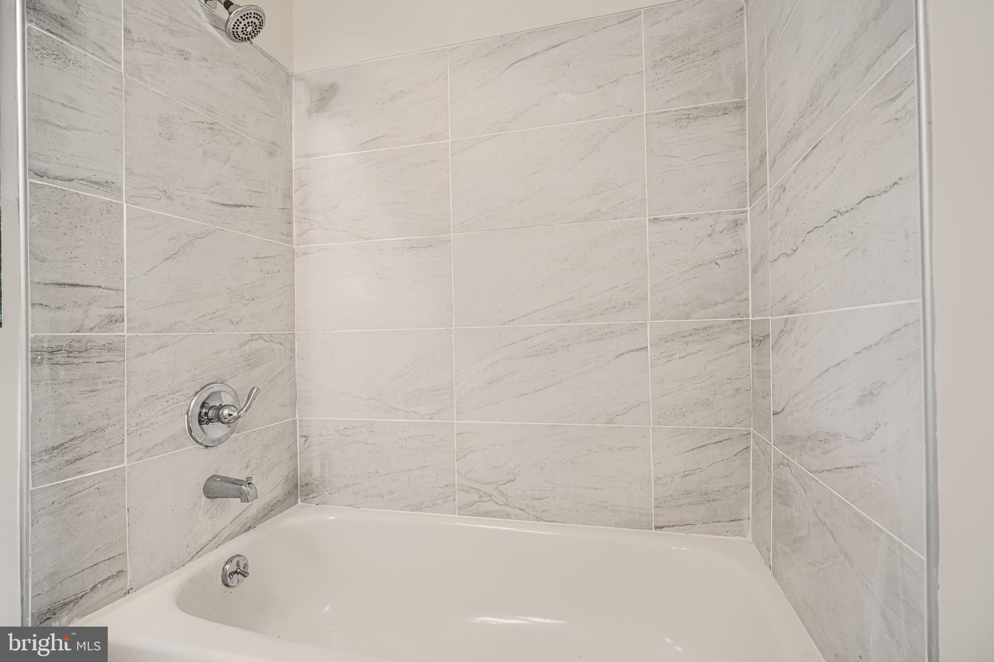 COLD SPRING NEWTOWN - Residential