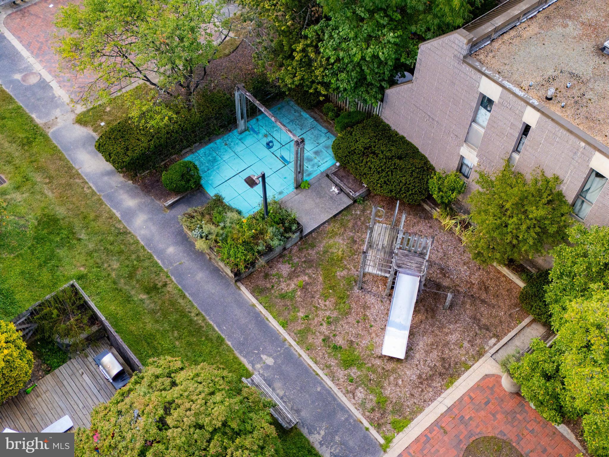 COLD SPRING NEWTOWN - Residential