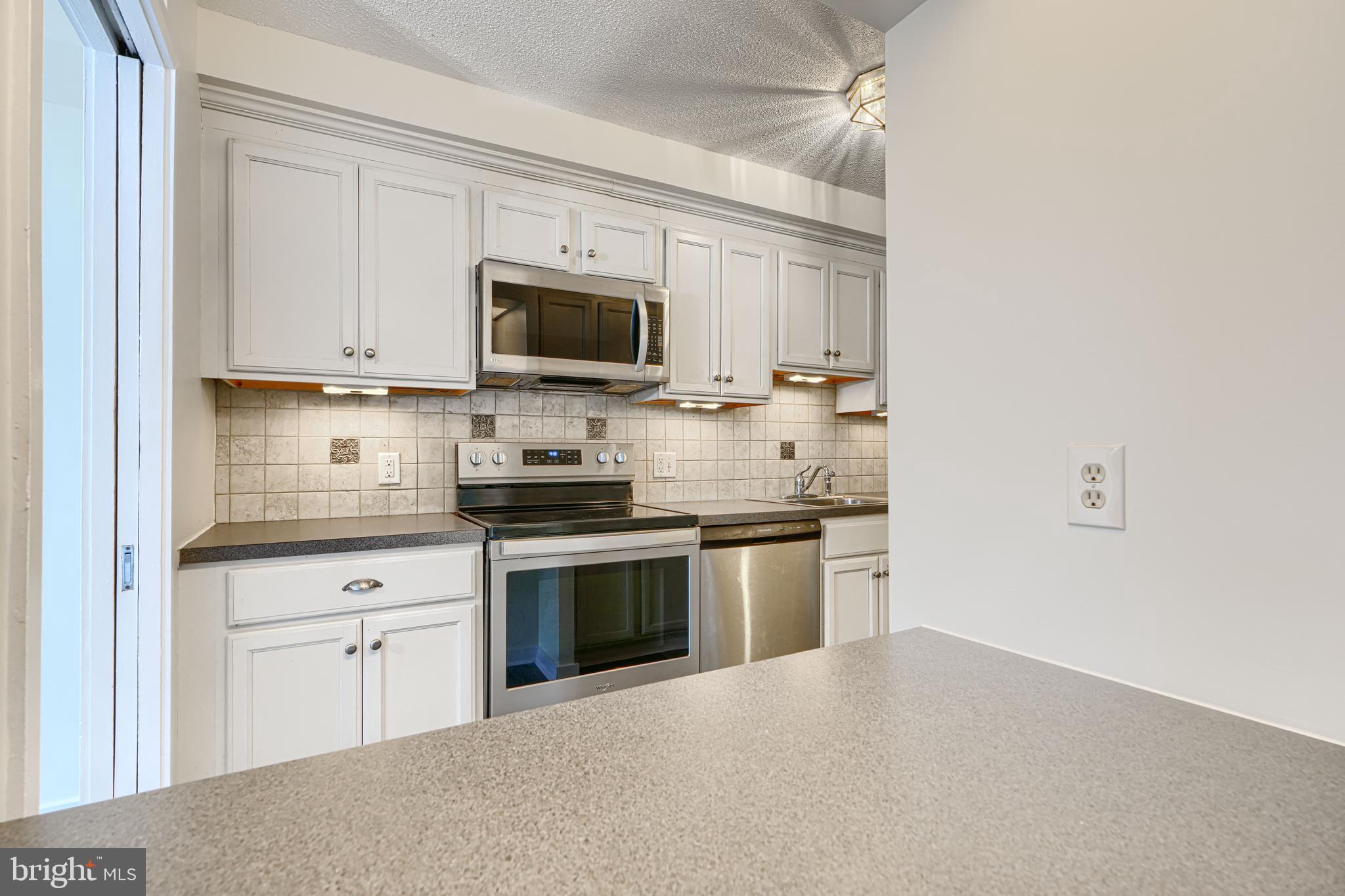 COLD SPRING NEWTOWN - Residential