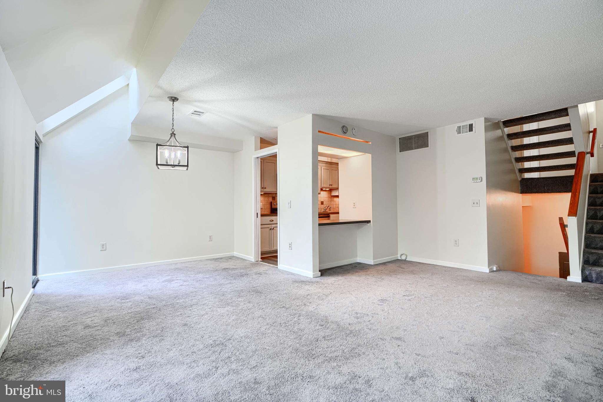 COLD SPRING NEWTOWN - Residential