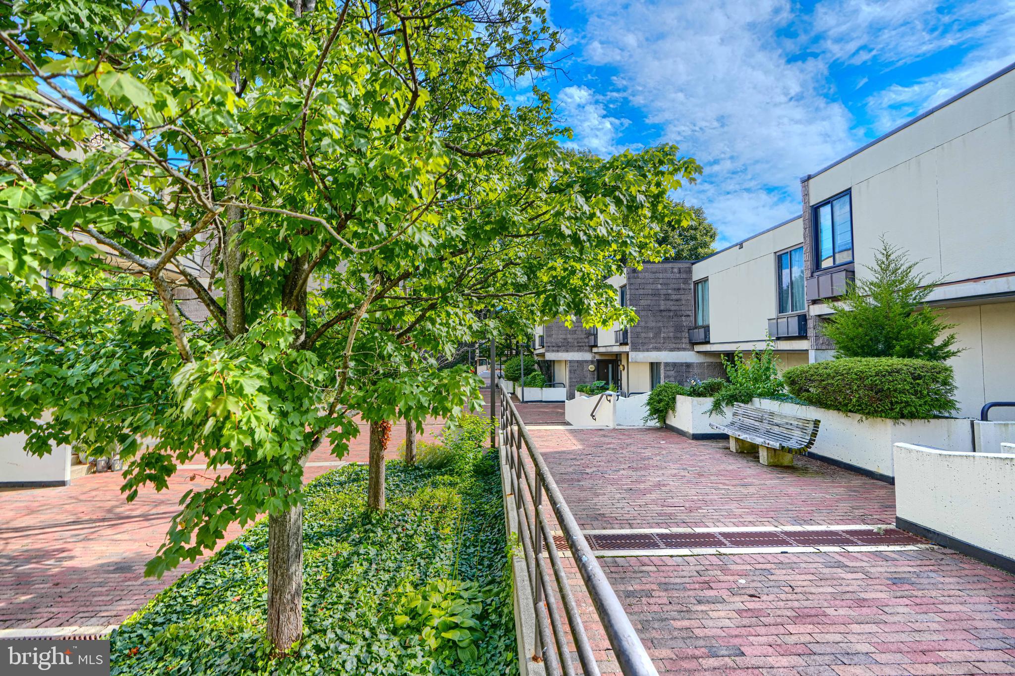 COLD SPRING NEWTOWN - Residential