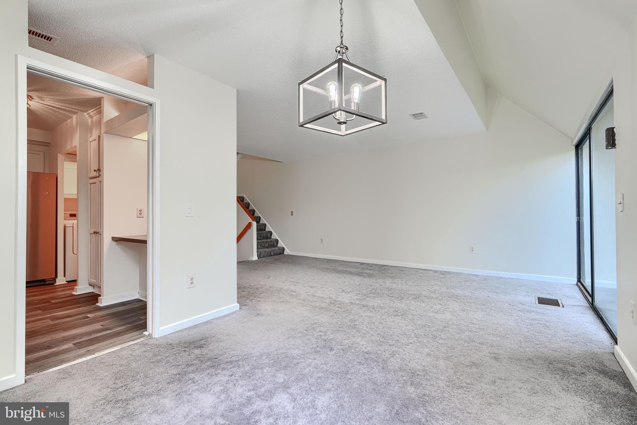 COLD SPRING NEWTOWN - Residential