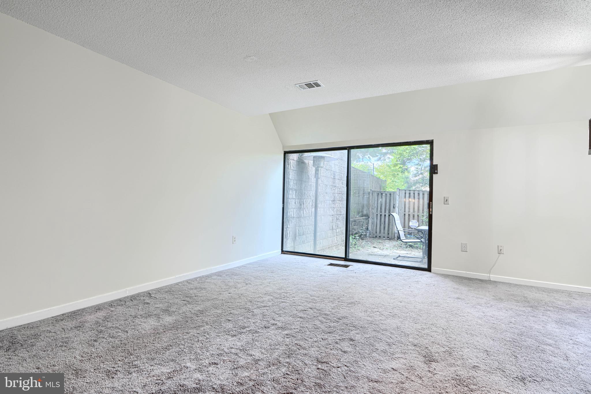 COLD SPRING NEWTOWN - Residential