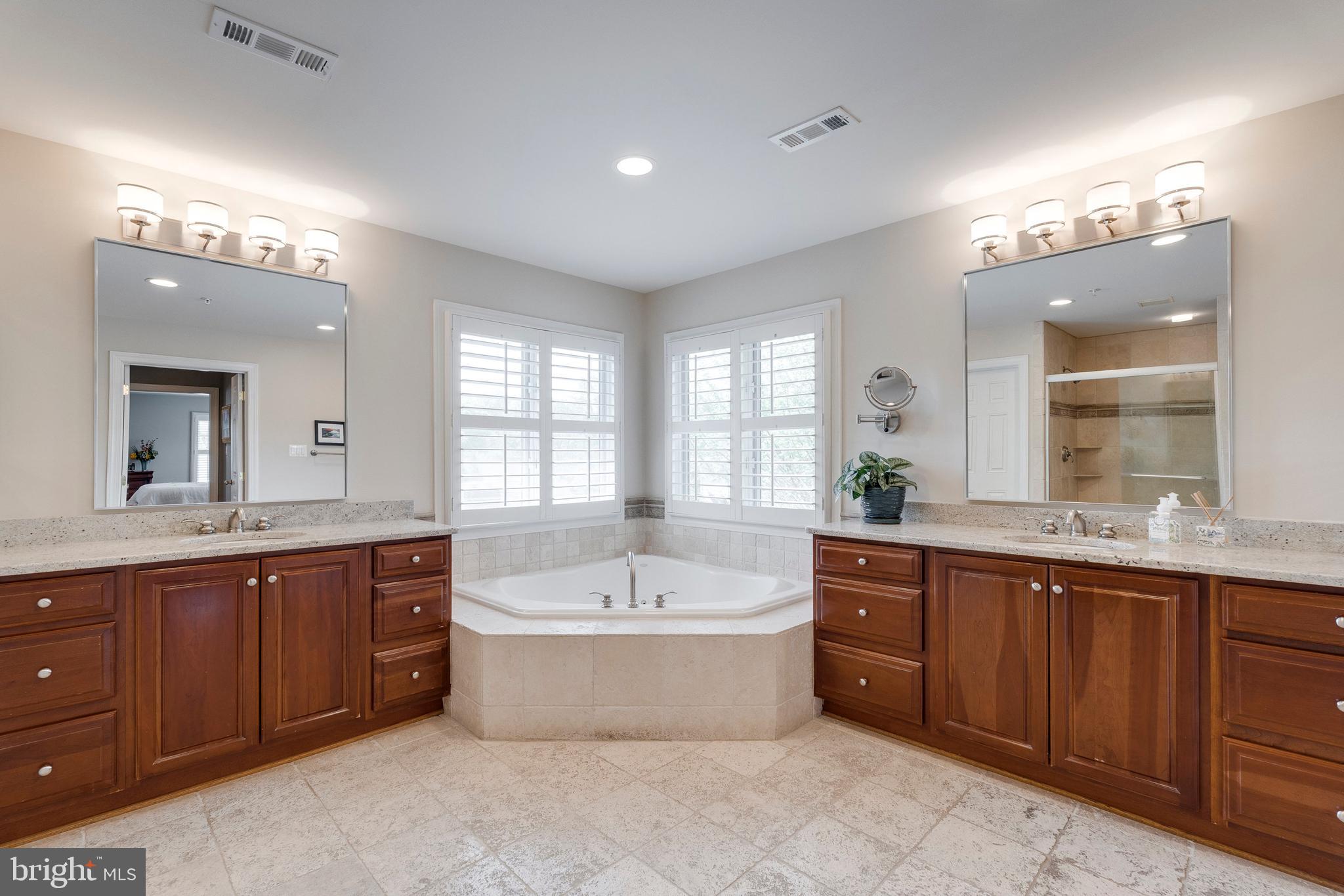 BRADMOOR - Residential