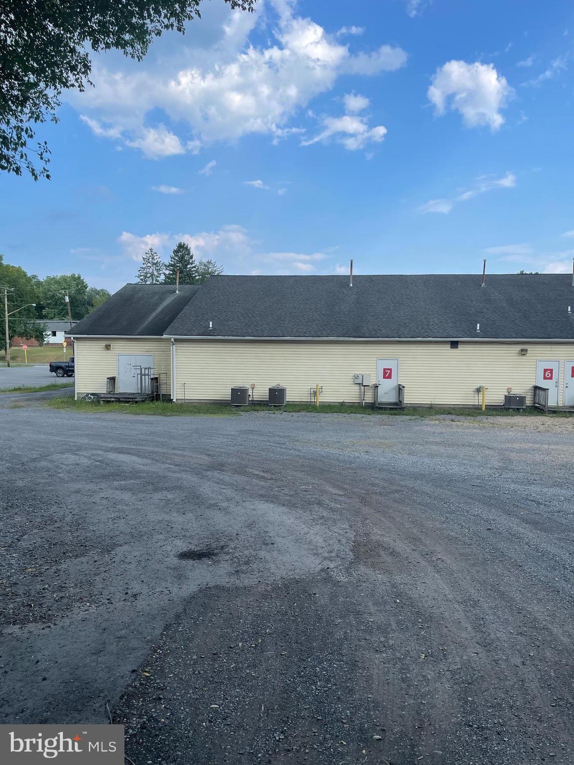 762 S MAIN STREET 766