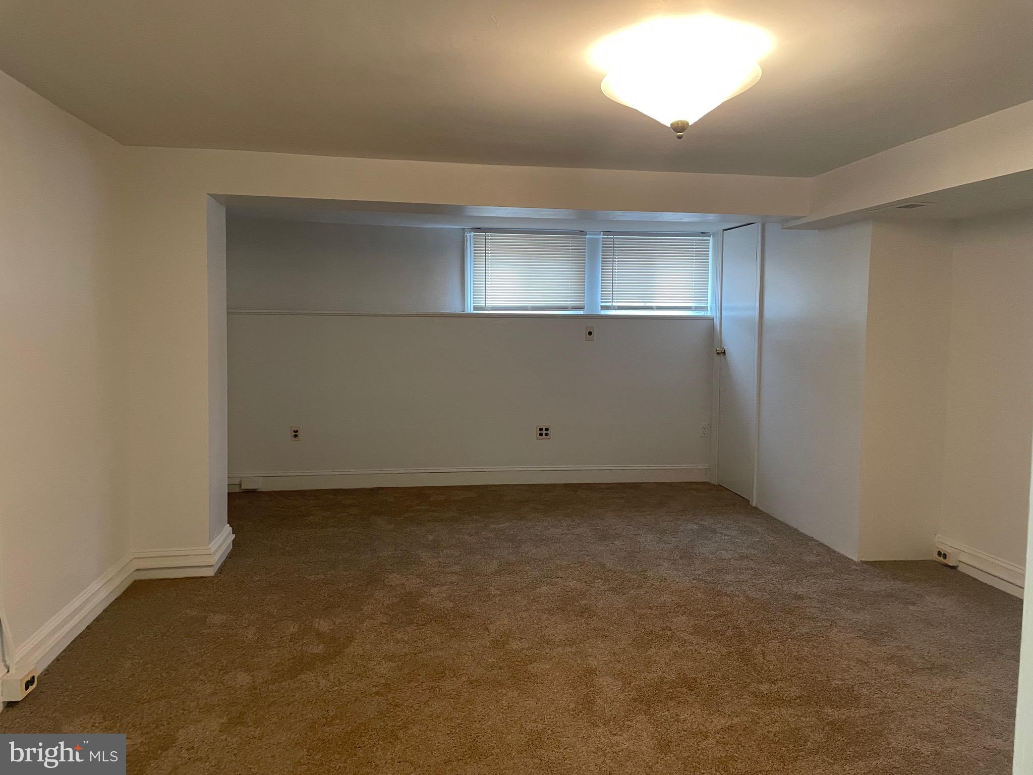 HIGHLANDTOWN - Residential Lease