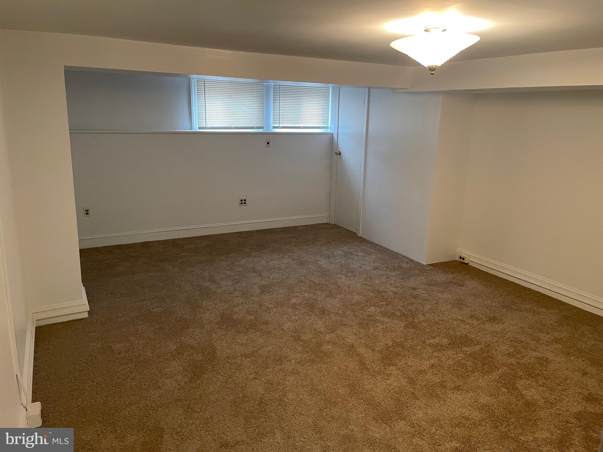 HIGHLANDTOWN - Residential Lease