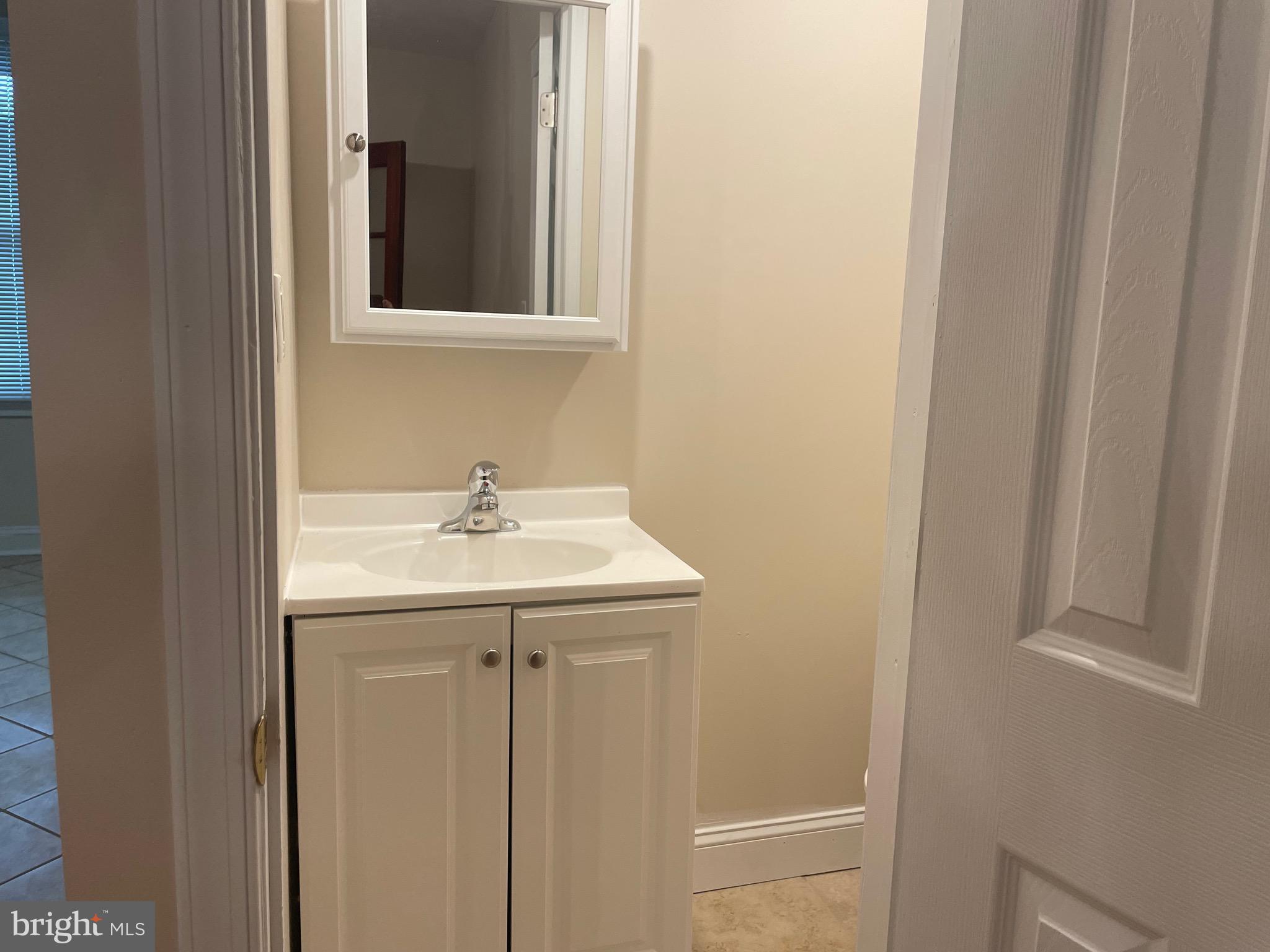 HIGHLANDTOWN - Residential Lease