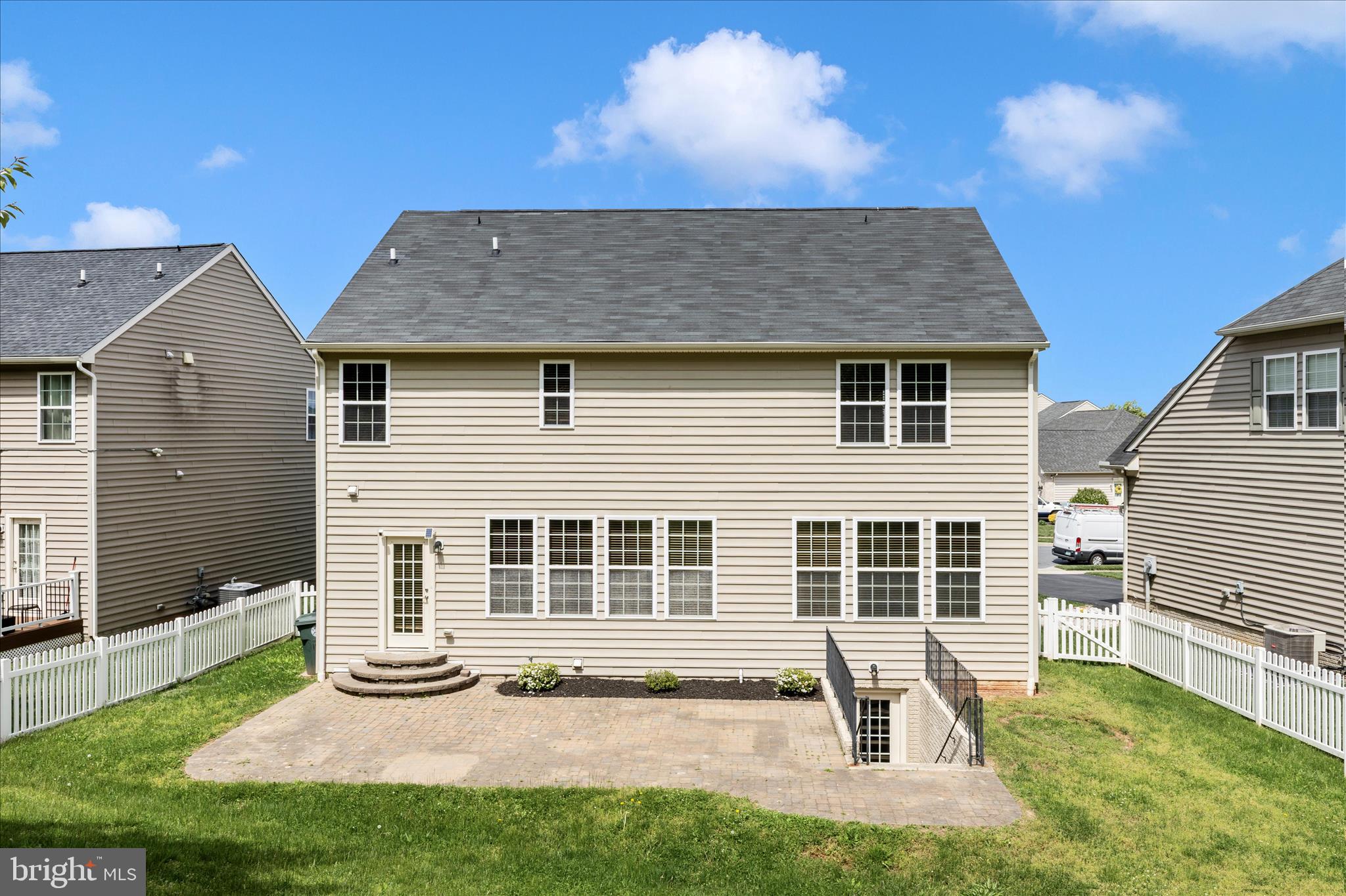CLOVER RIDGE - Residential