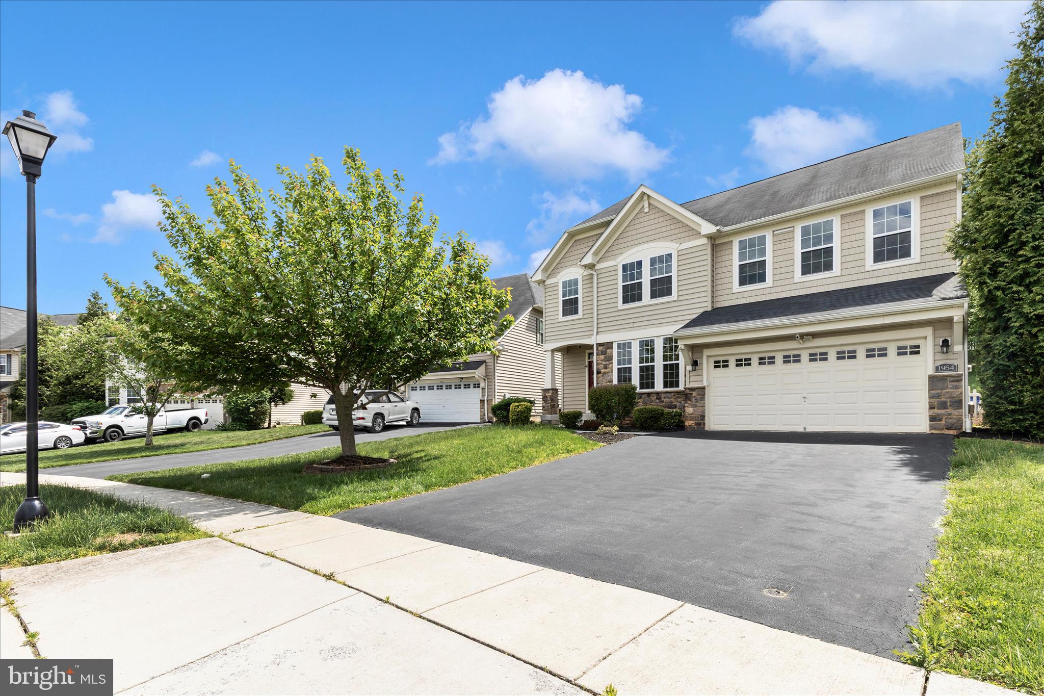 CLOVER RIDGE - Residential