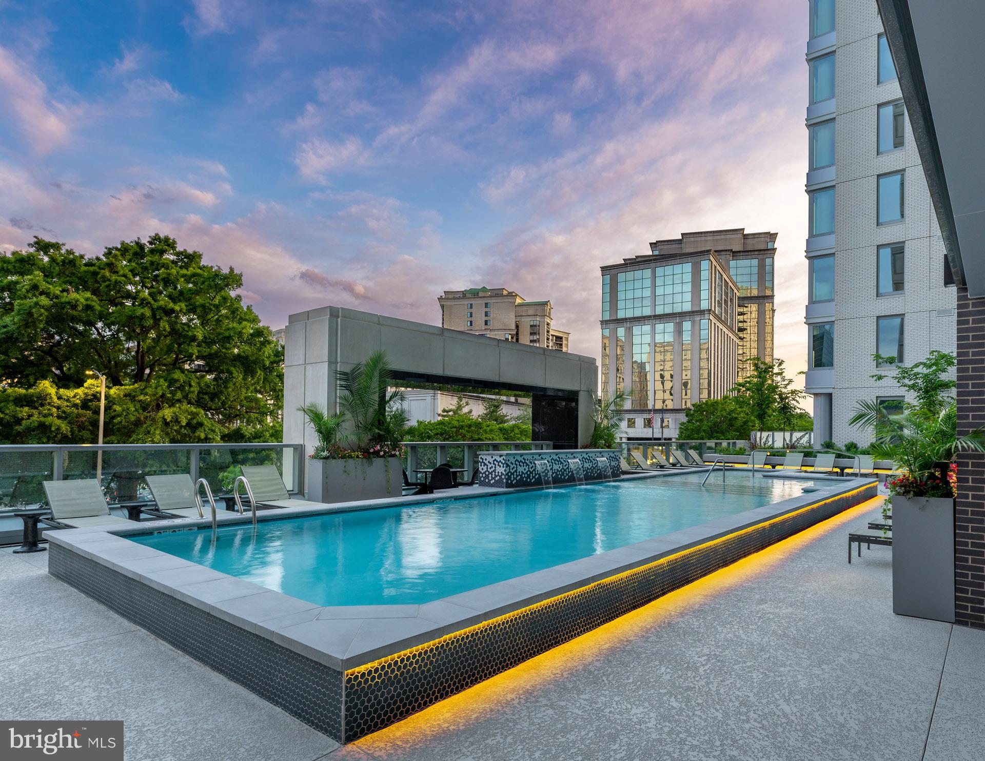 COURTHOUSE - Residential Lease