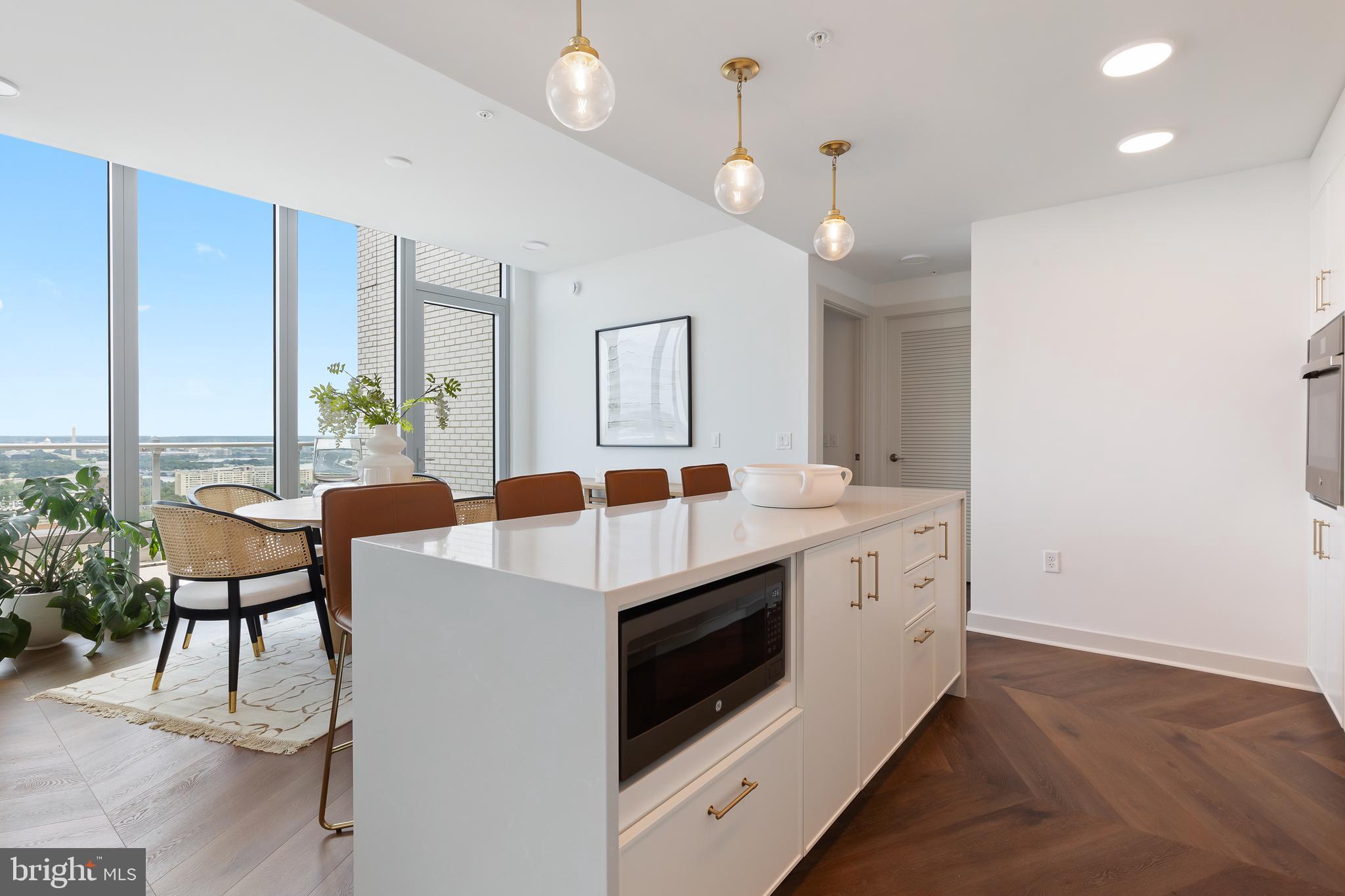 COURTHOUSE - Residential Lease