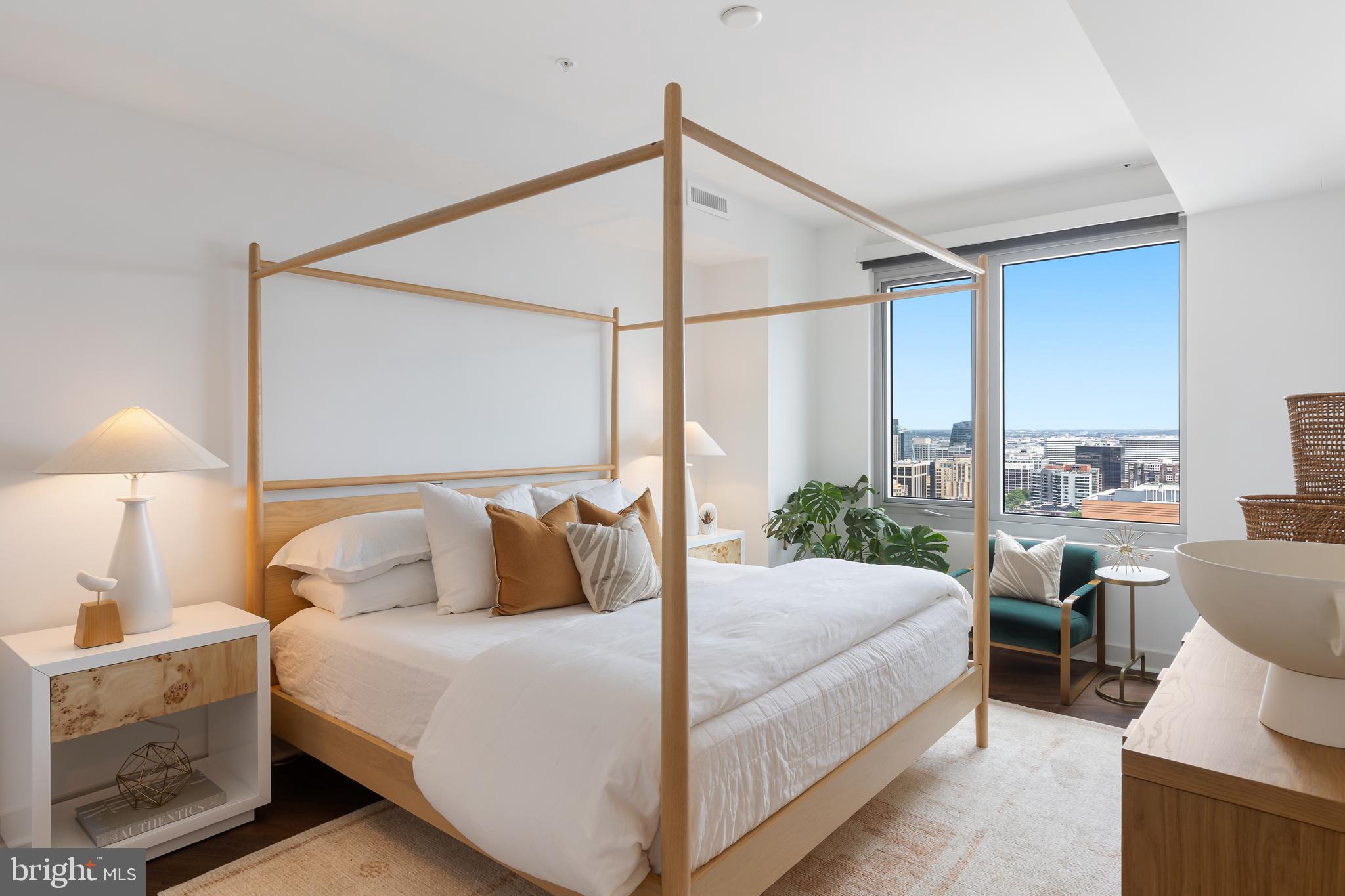 COURTHOUSE - Residential Lease