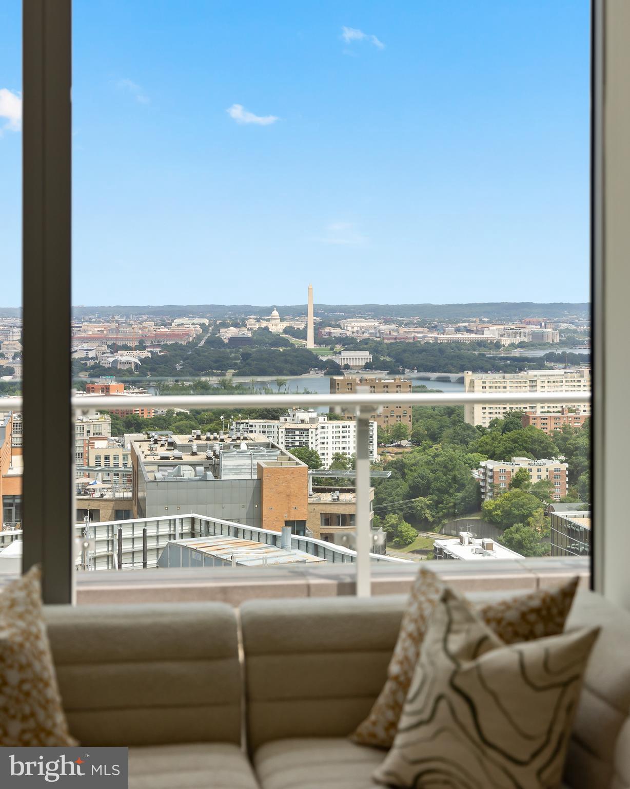 COURTHOUSE - Residential Lease