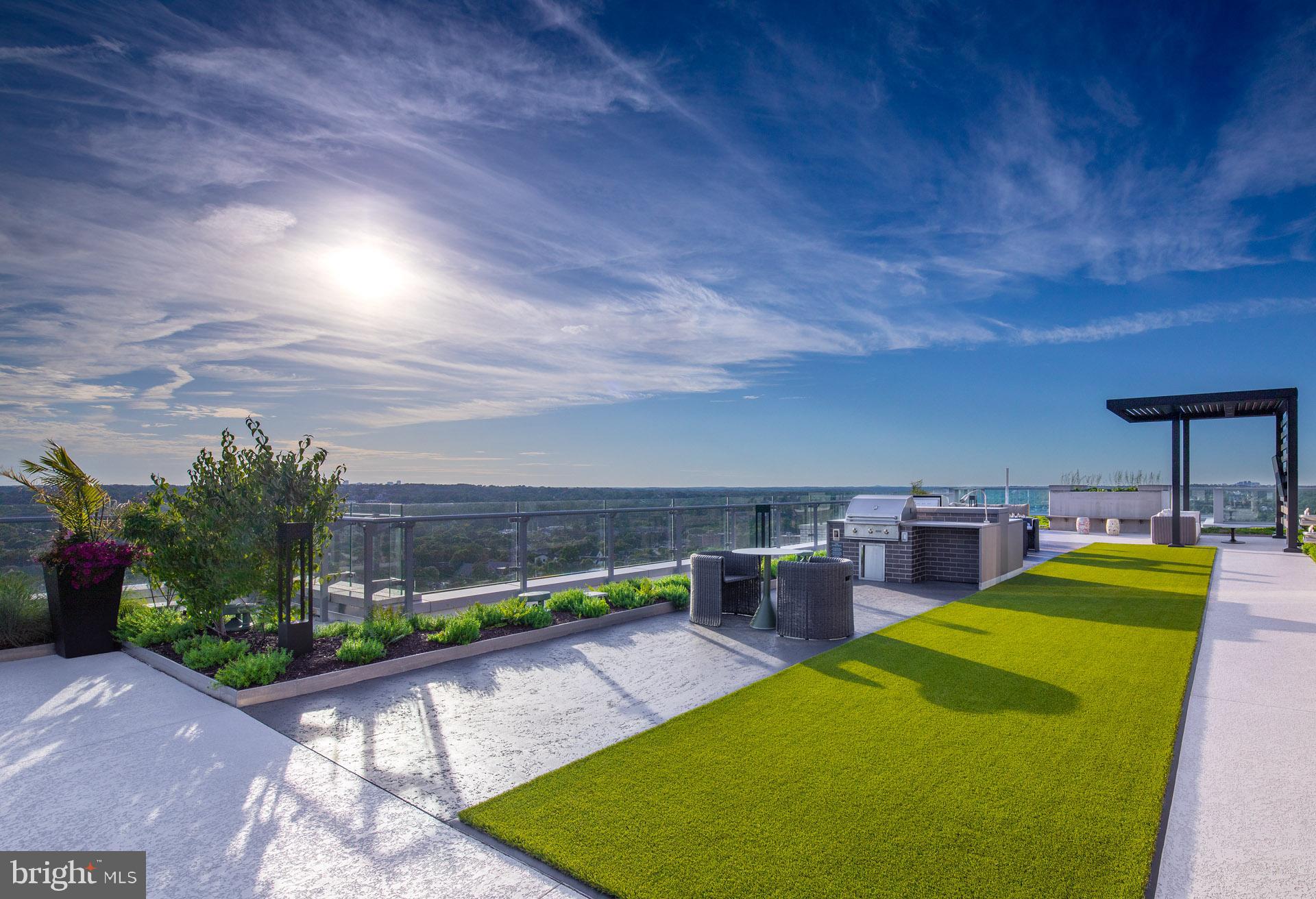 COURTHOUSE - Residential Lease