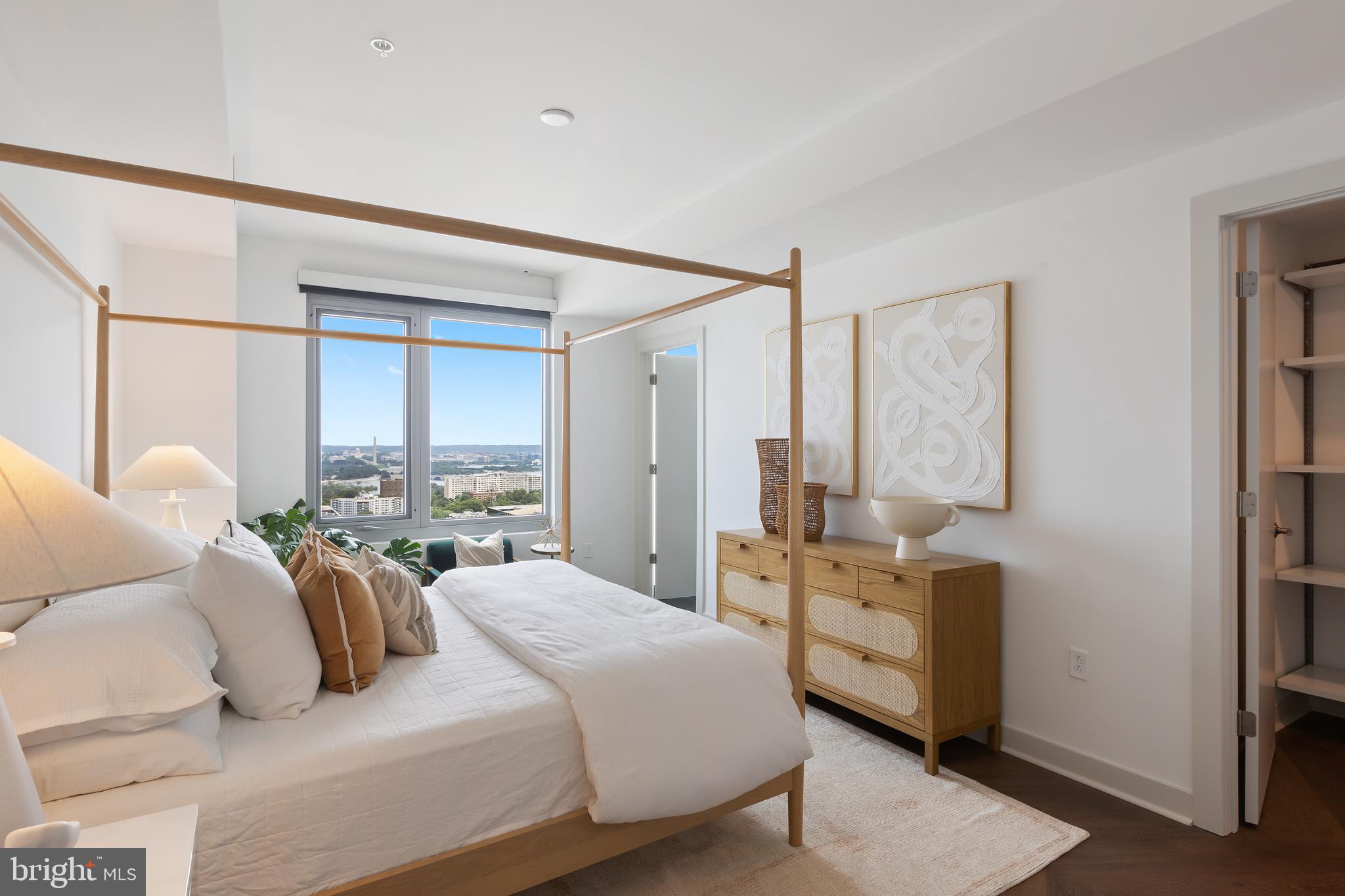 COURTHOUSE - Residential Lease