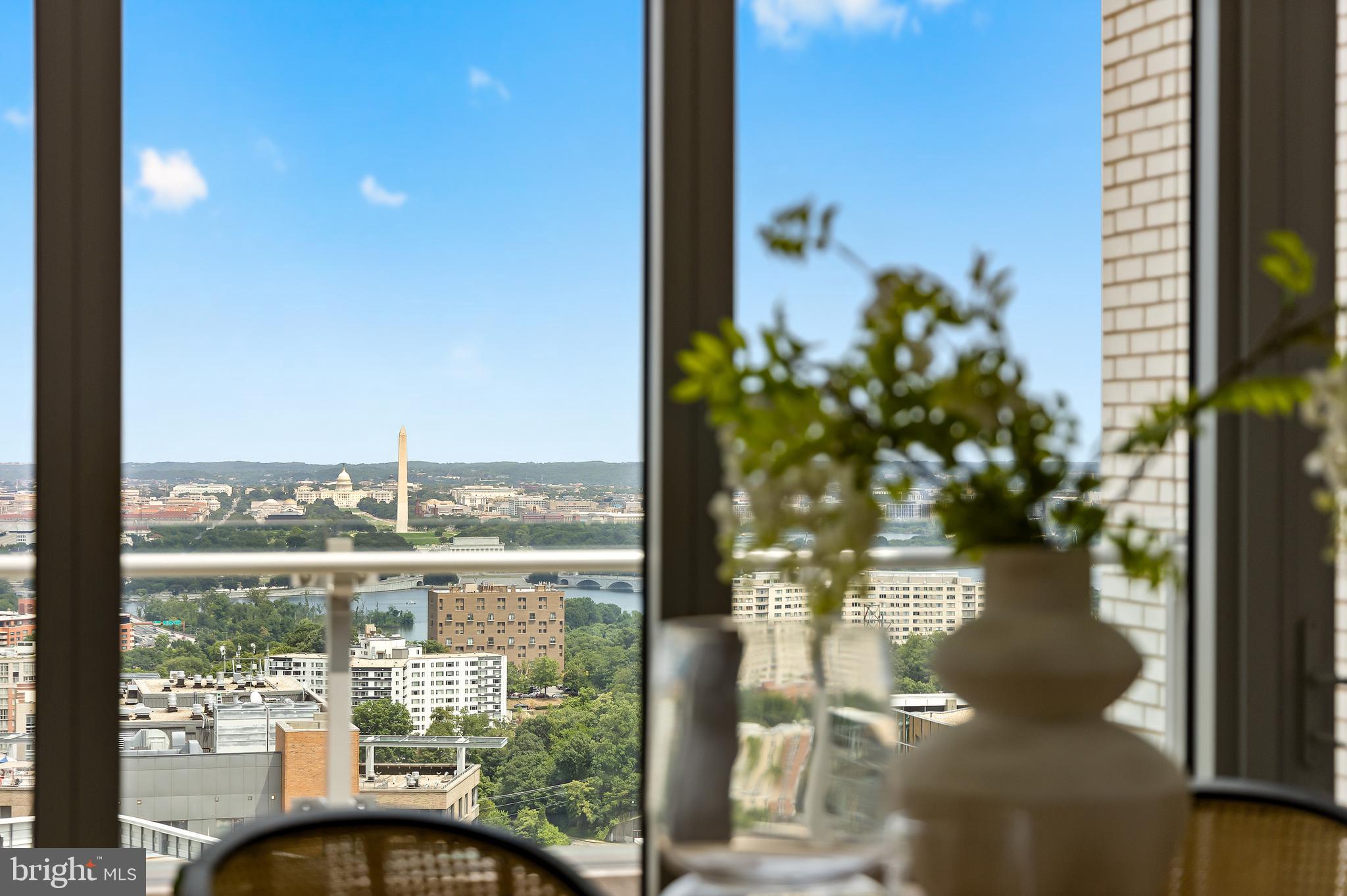 COURTHOUSE - Residential Lease