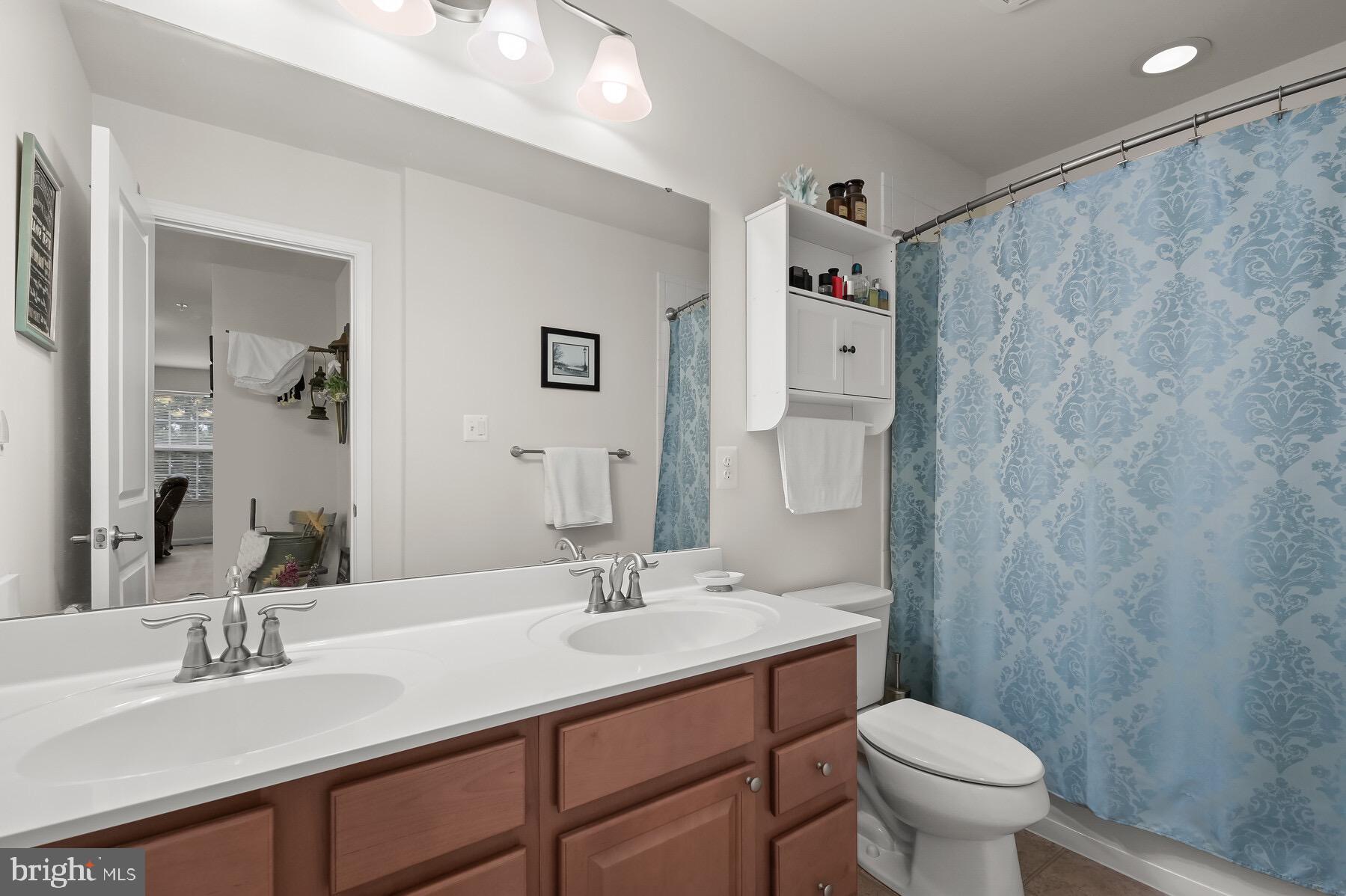 LINDEN GROVE - Residential